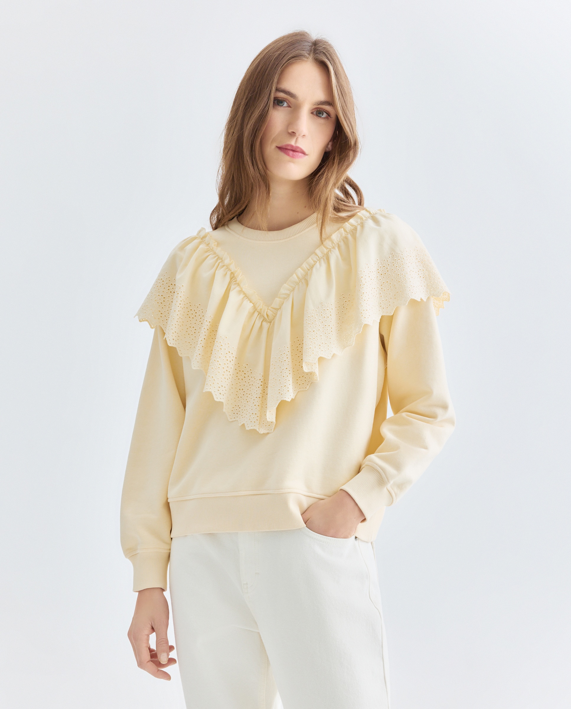 Imagen 0 de Sudadera de mujer con volante romántico