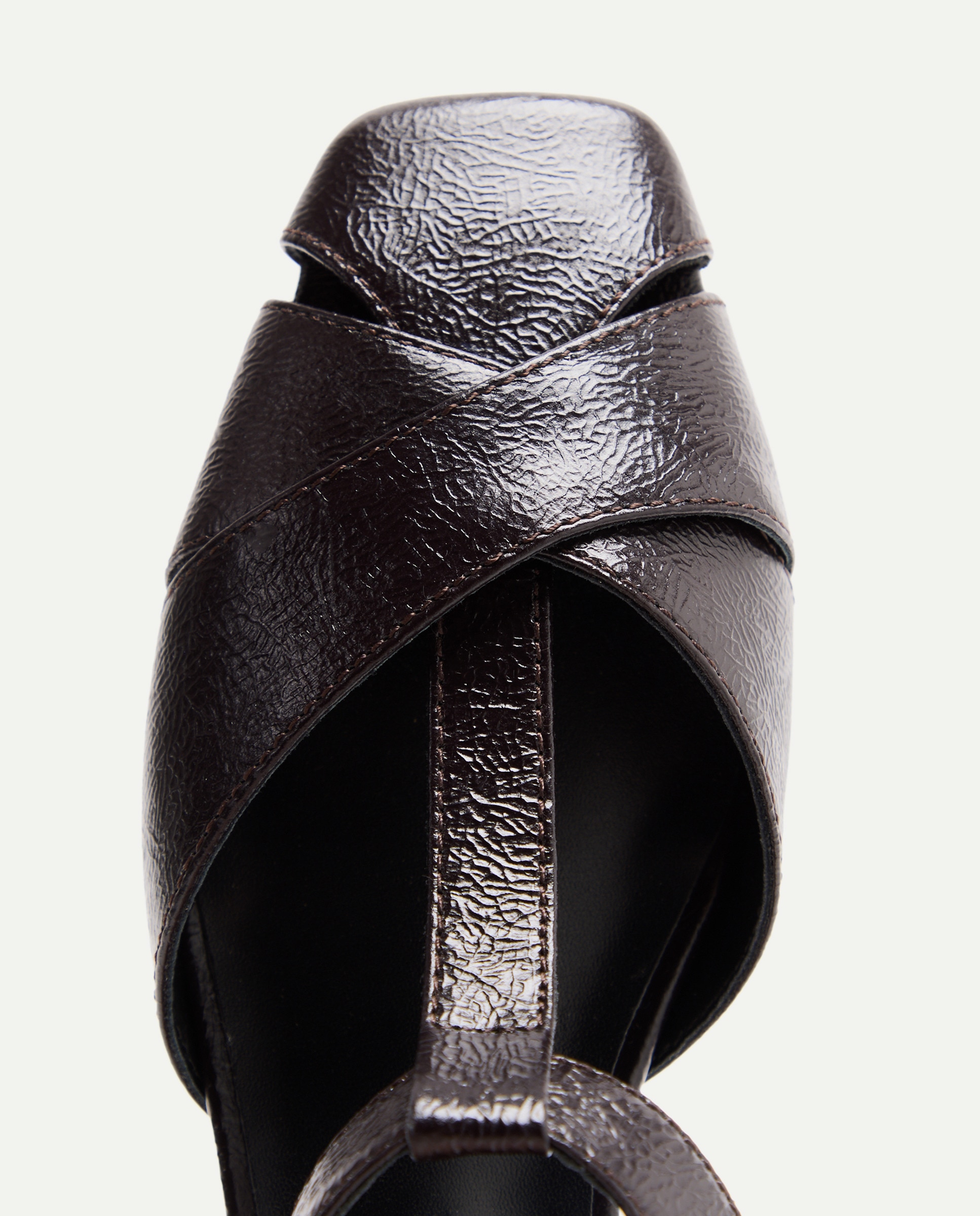 Sapatos Rasos de Camurça Castanho-4