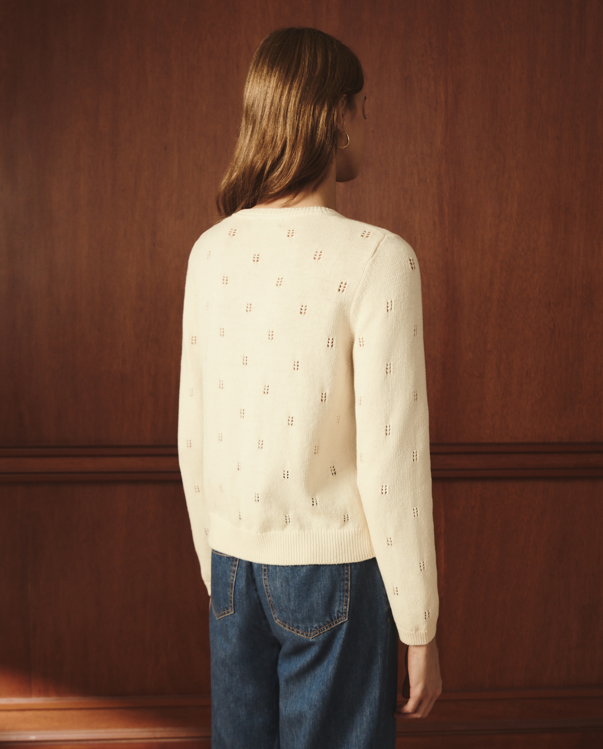 Cardigan com Decote Redondo Openwork Bege-3