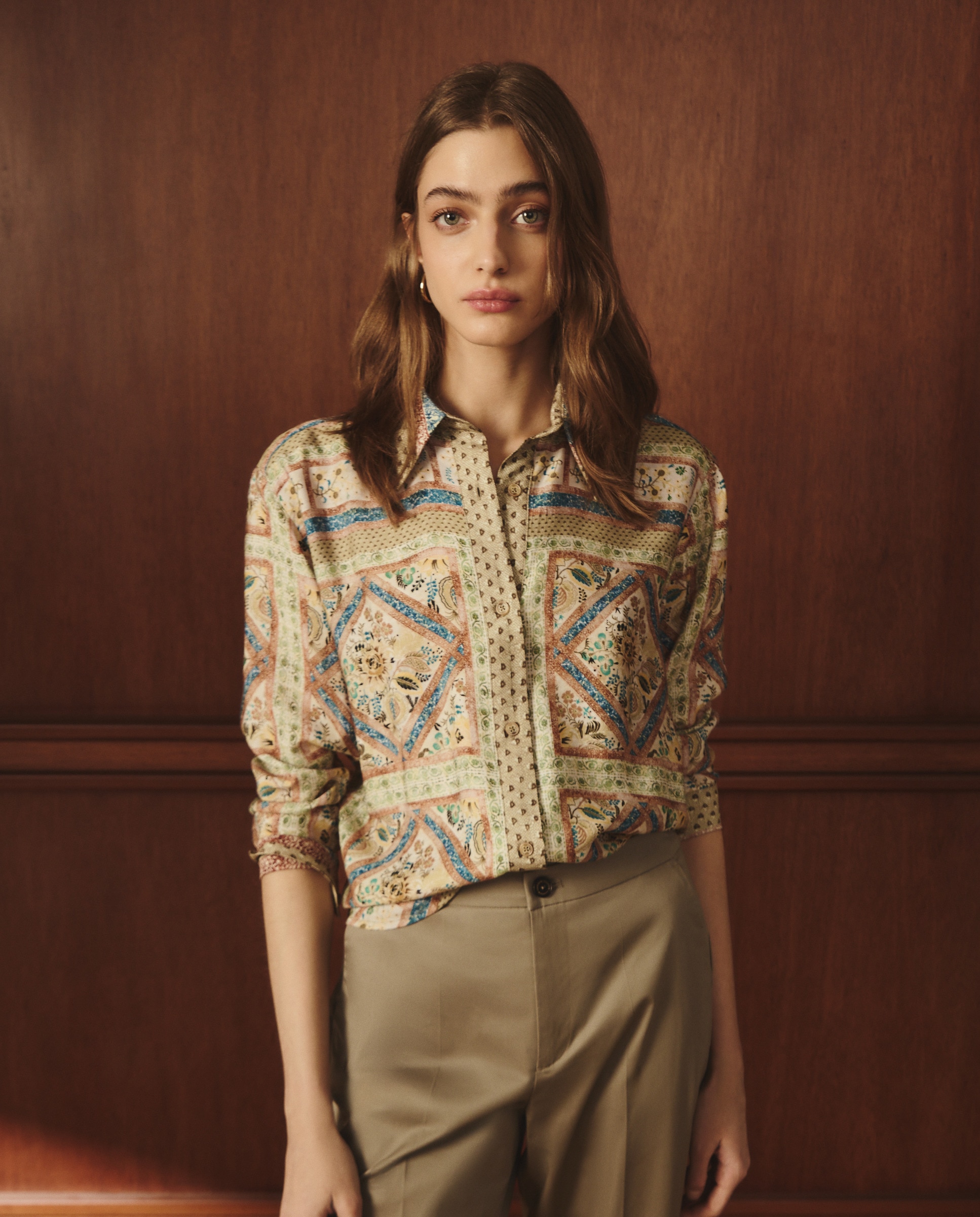 Imagem 0 de Camisa de Manga Comprida com Estampado de Lenço