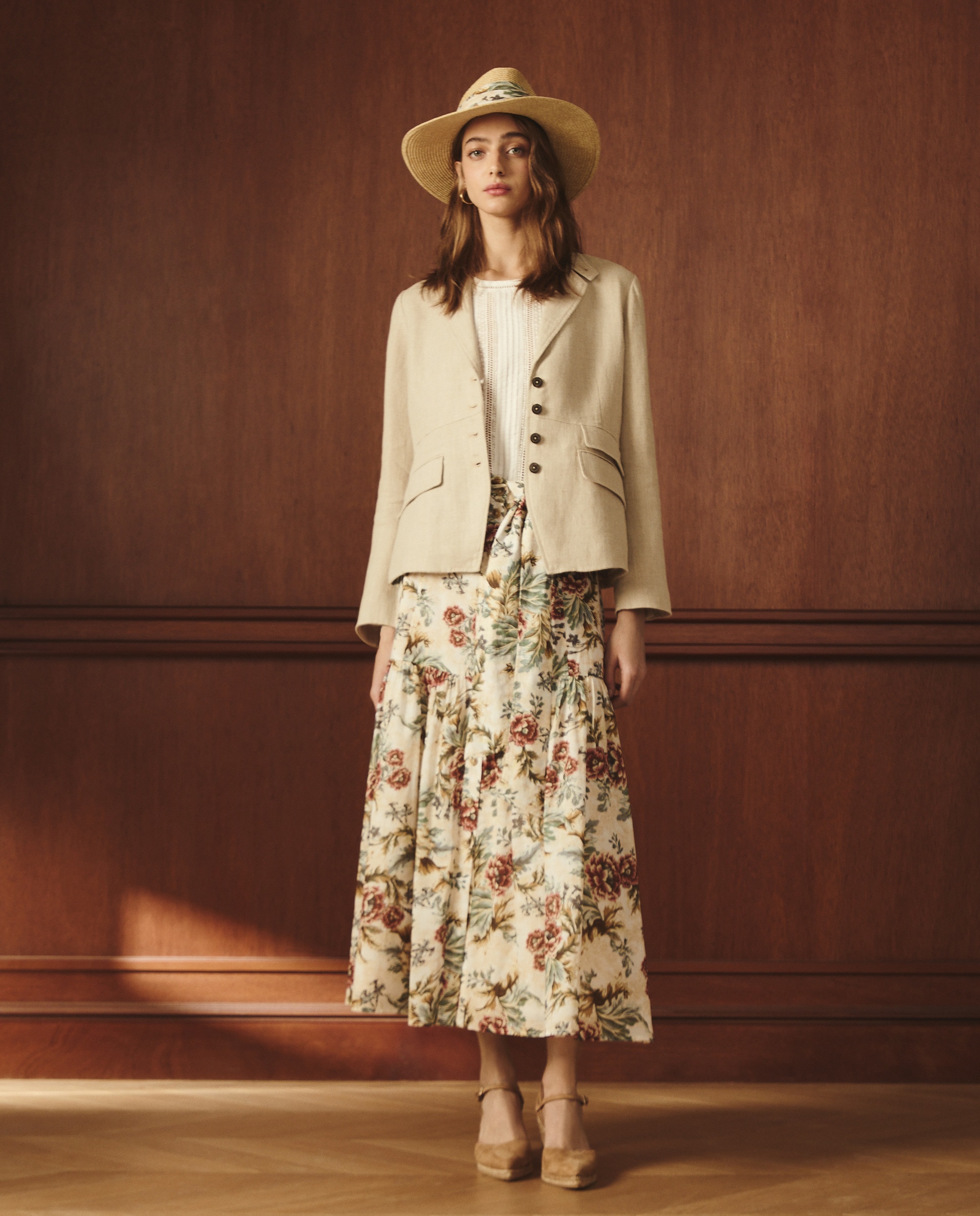 Saia com Estampado Floral Branco-1