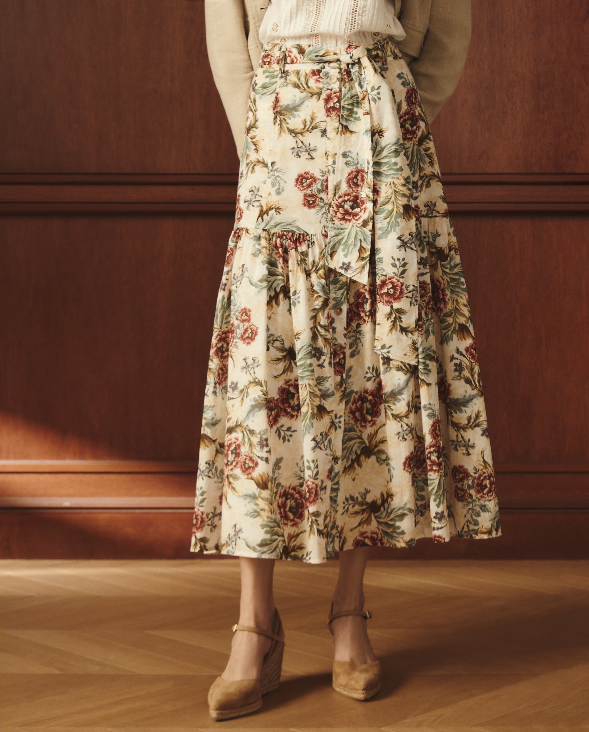 Saia com Estampado Floral Branco-2