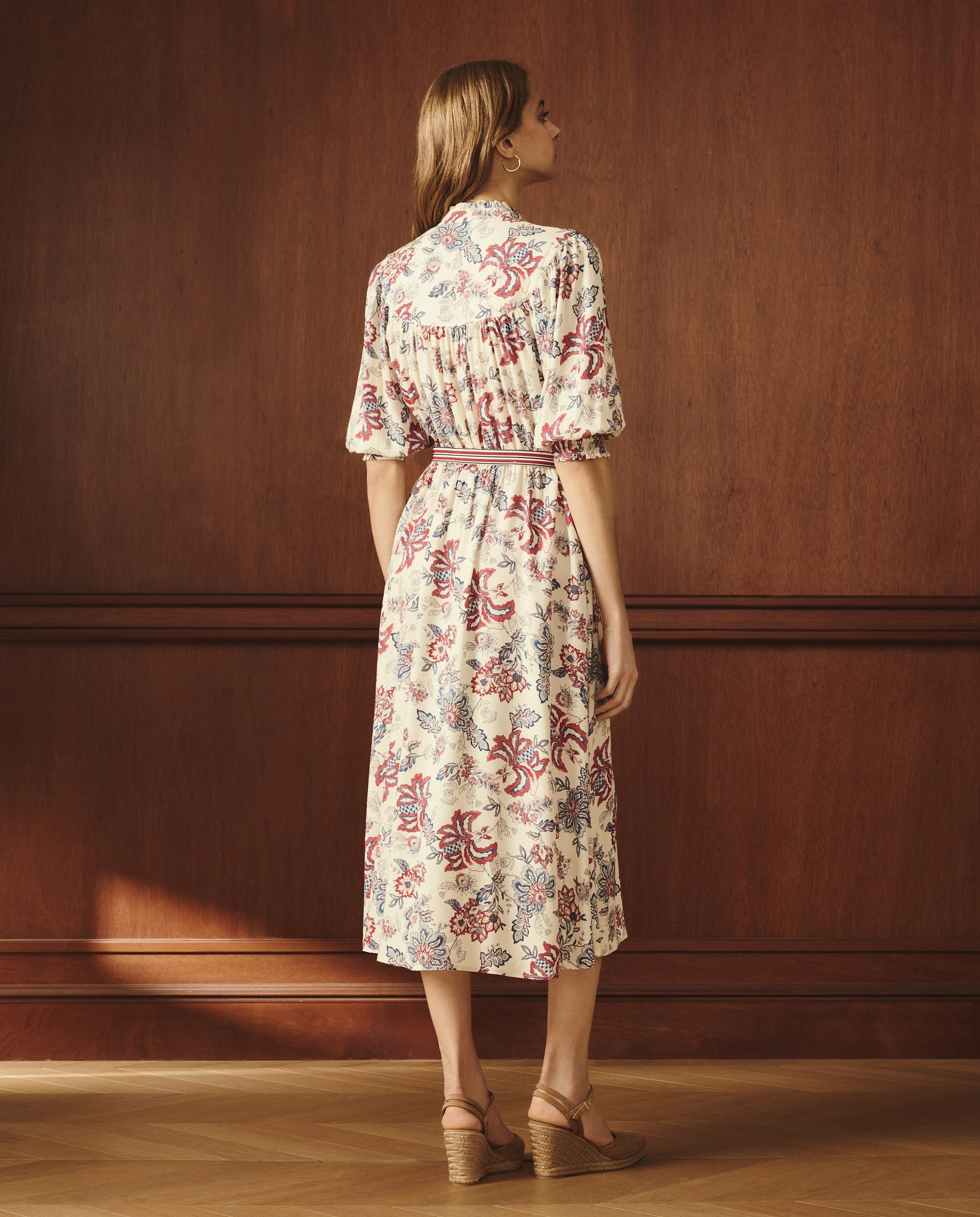 Vestido com Peitilho de Flor Indiana Rosa-3