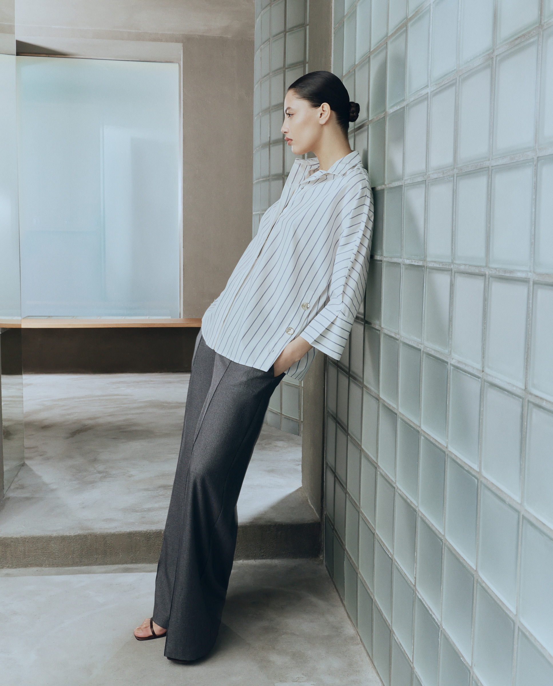 Camisa de Popelina com Botão Dourado Azul-4