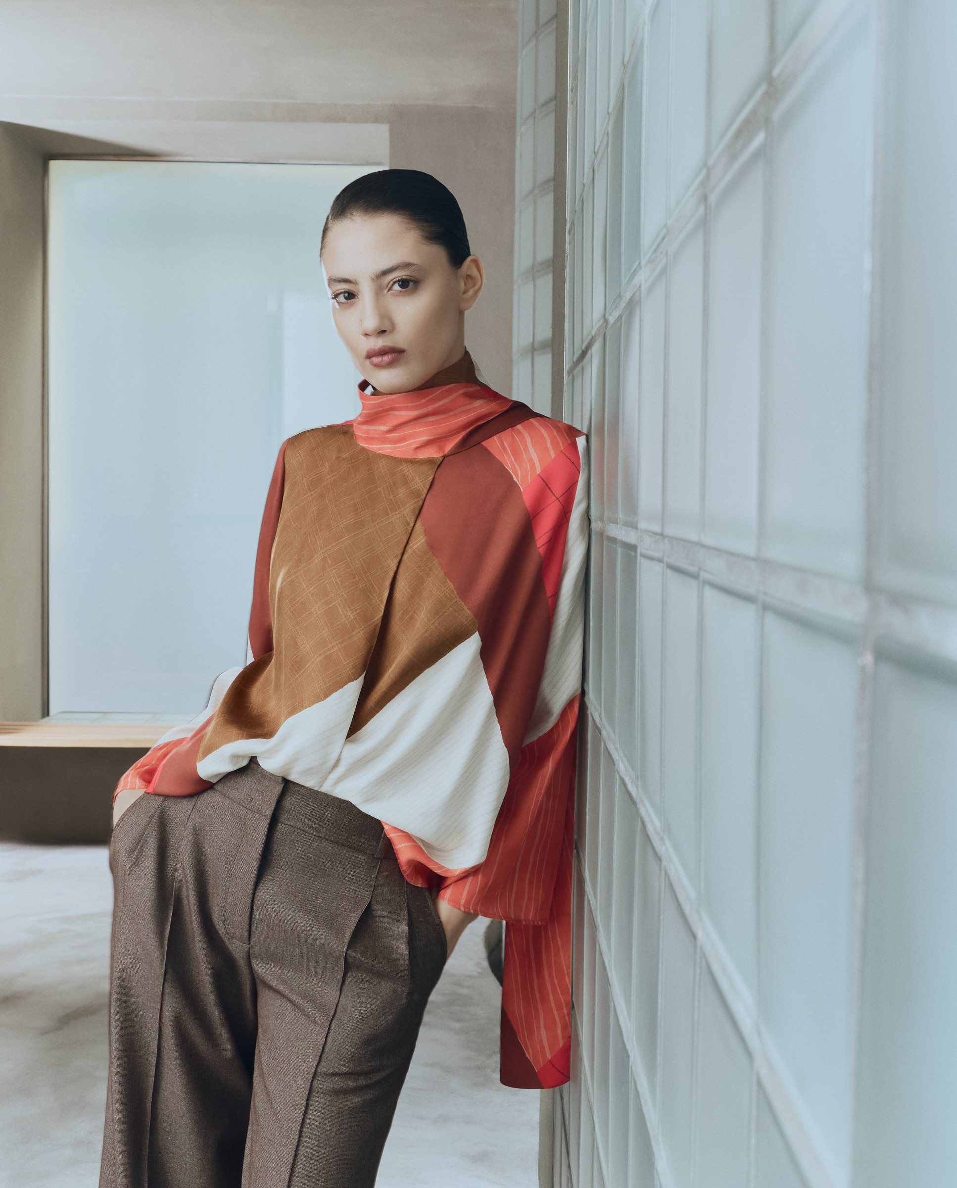 Blusa com Laço aos Quadrados Vermelho-3