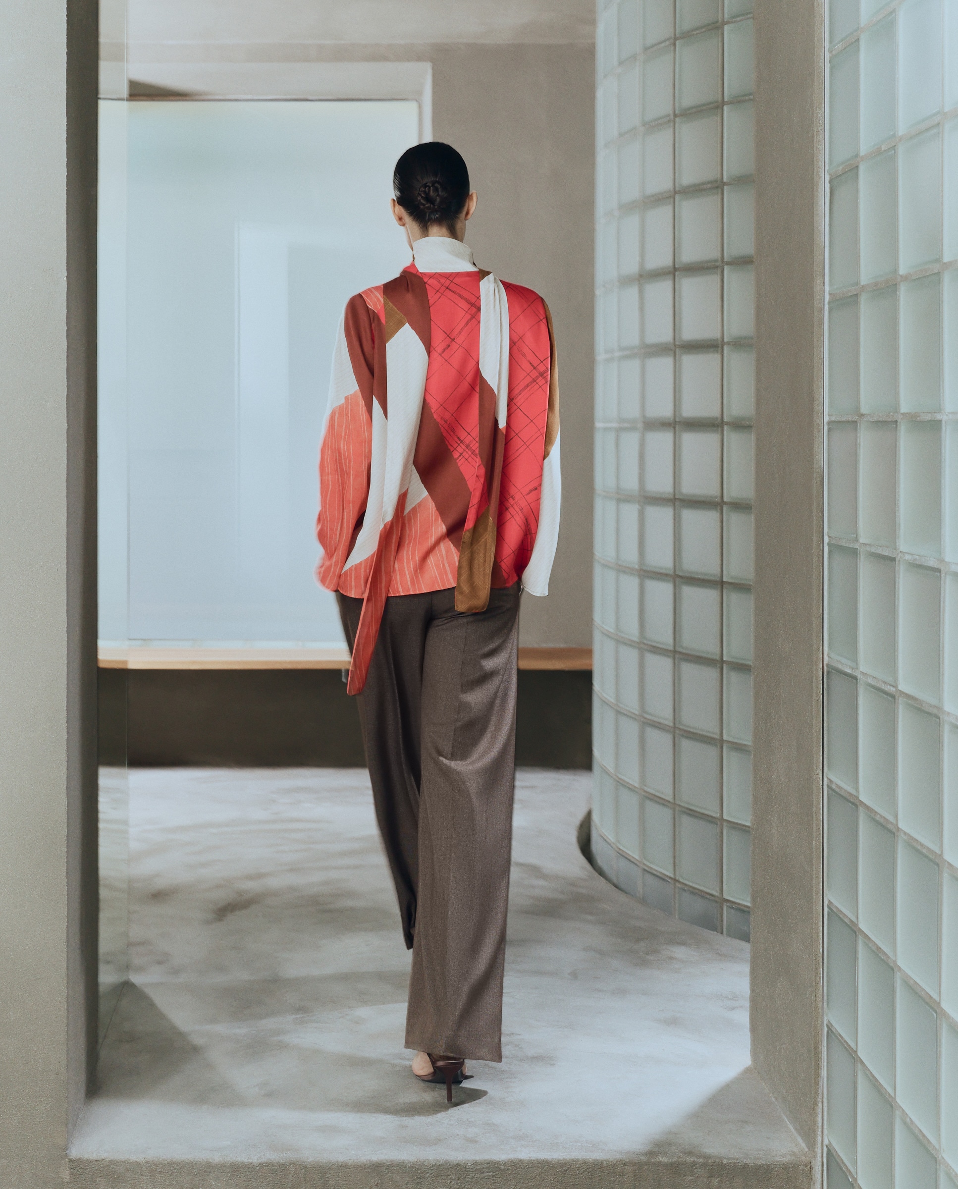 Blusa com Laço aos Quadrados Vermelho-2