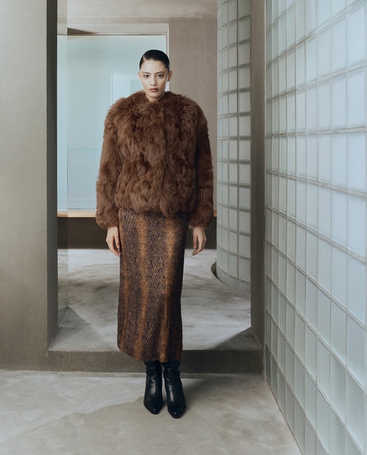 Imagem 0 de Saia Midi em Serpente