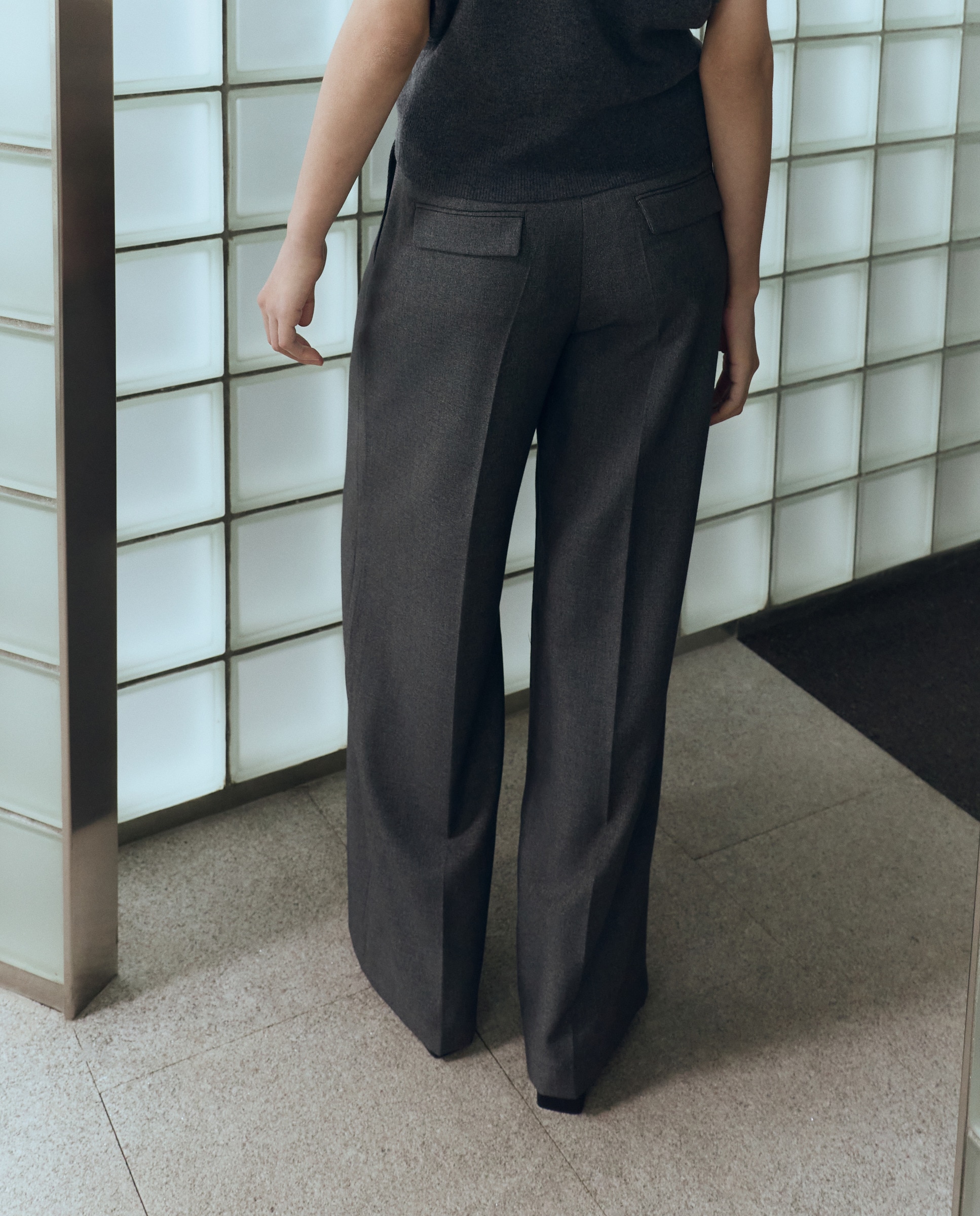 Calças largas com falso liso 820 Cinzento Médio-3