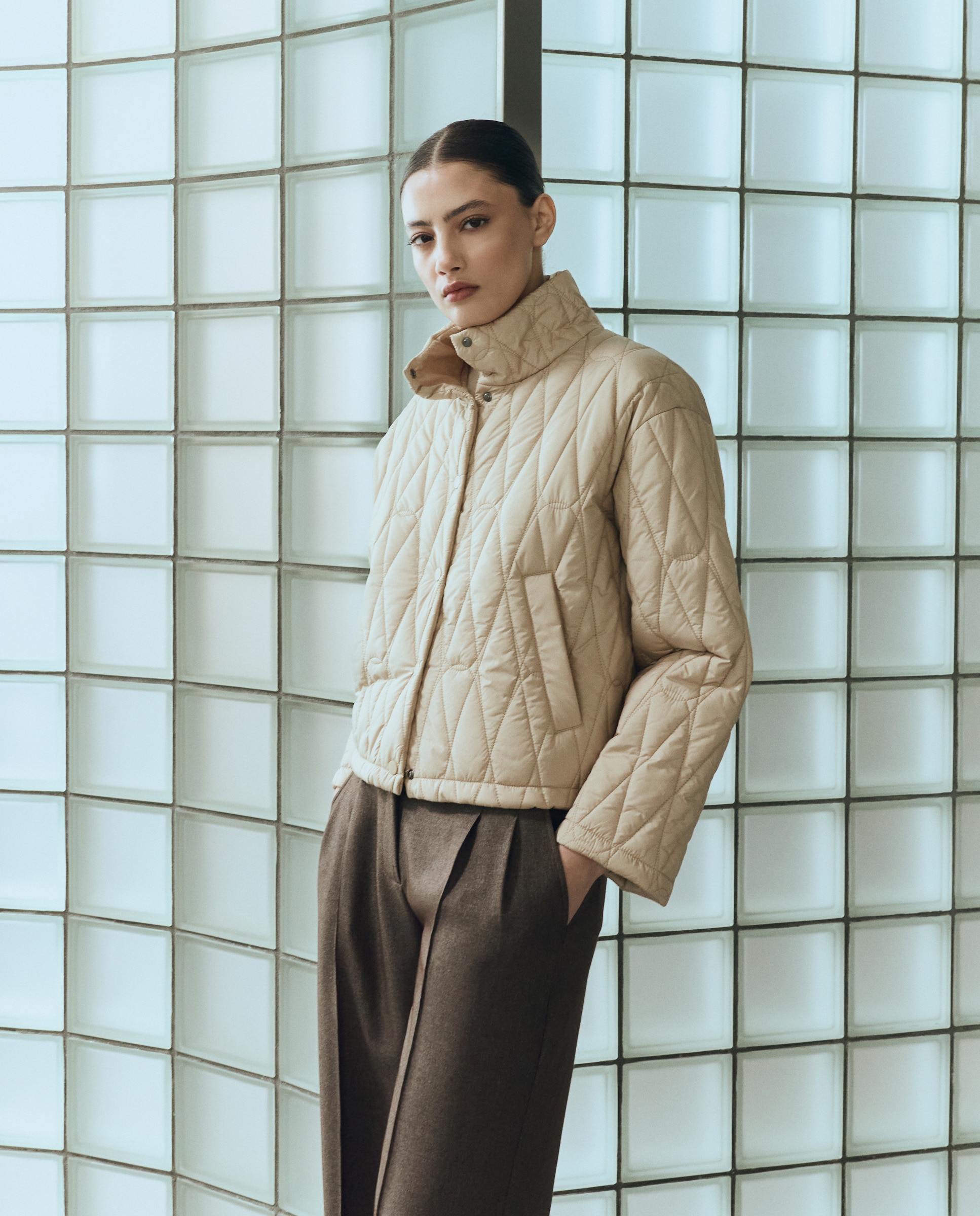 Casacão Acolchoado Ligeiro Curto 120 Cru-3