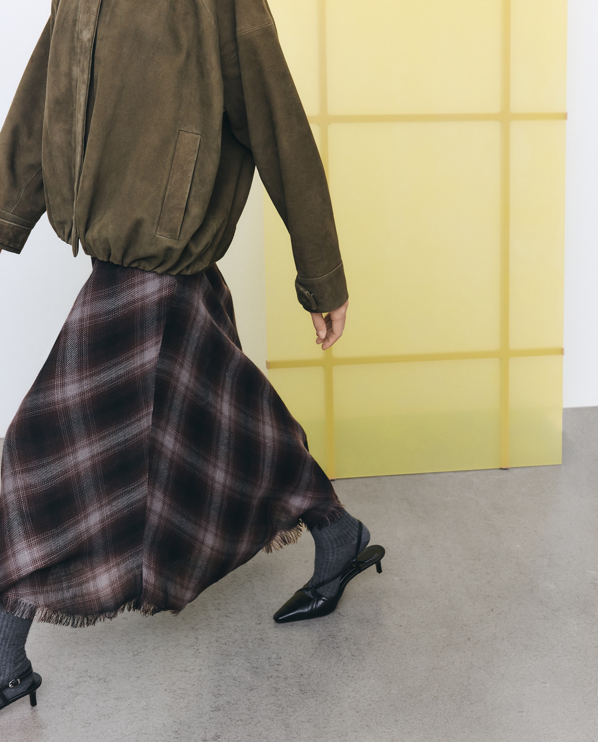 Saia midi aos quadrados Castanho-2