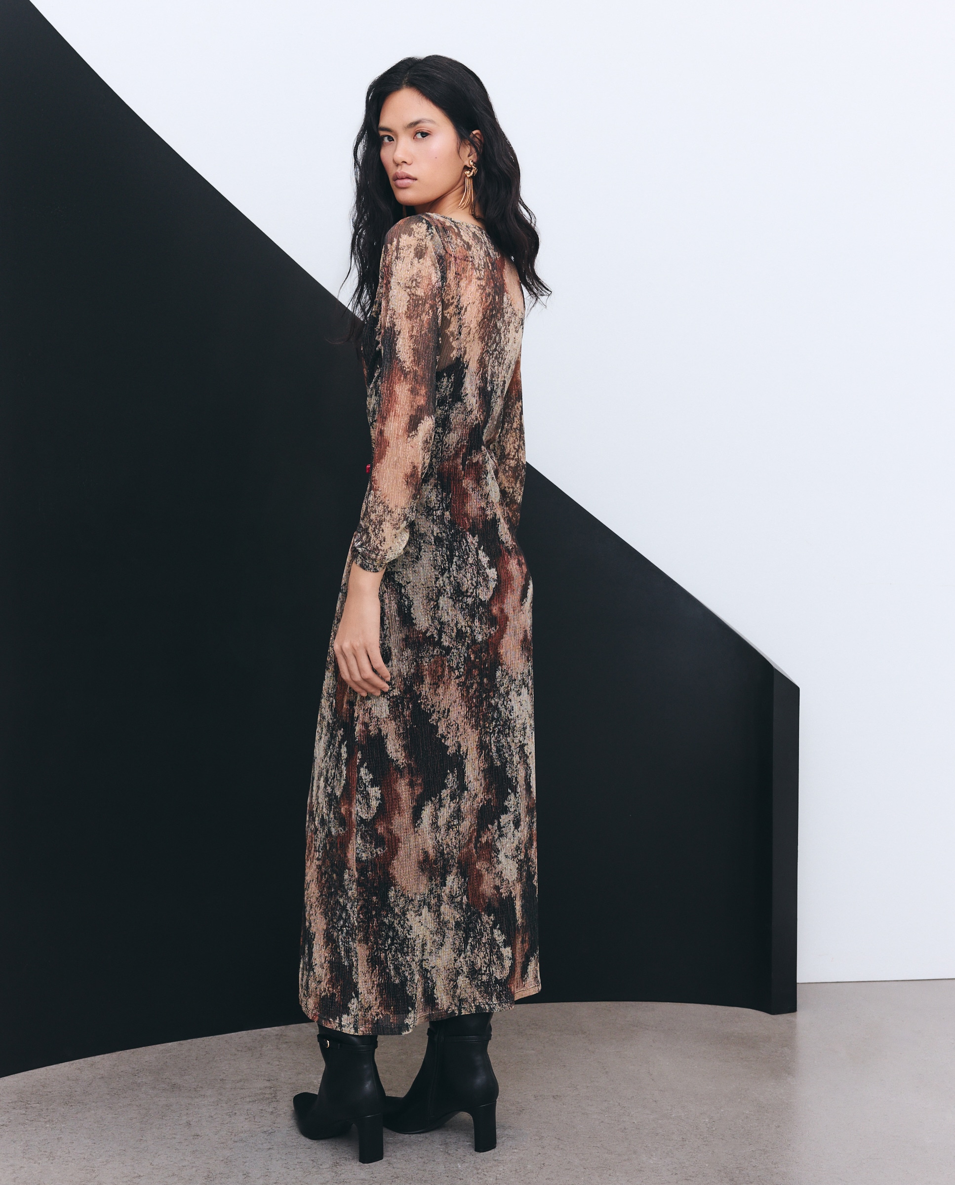 Vestido com Nó de Fio Metalizado Castanho-2