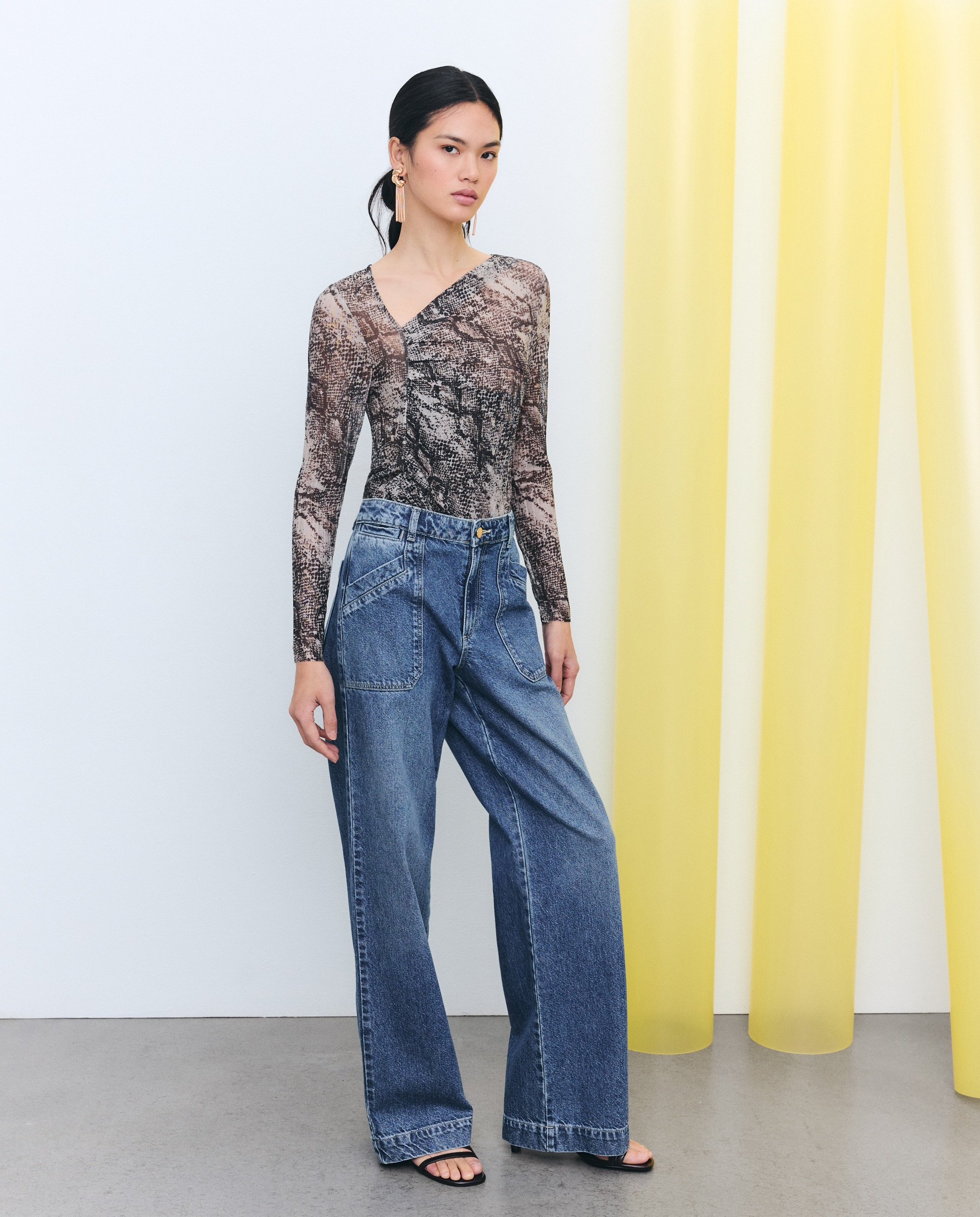 Camisola com Decote Assimétrico e Manga Comprida Castanho-2