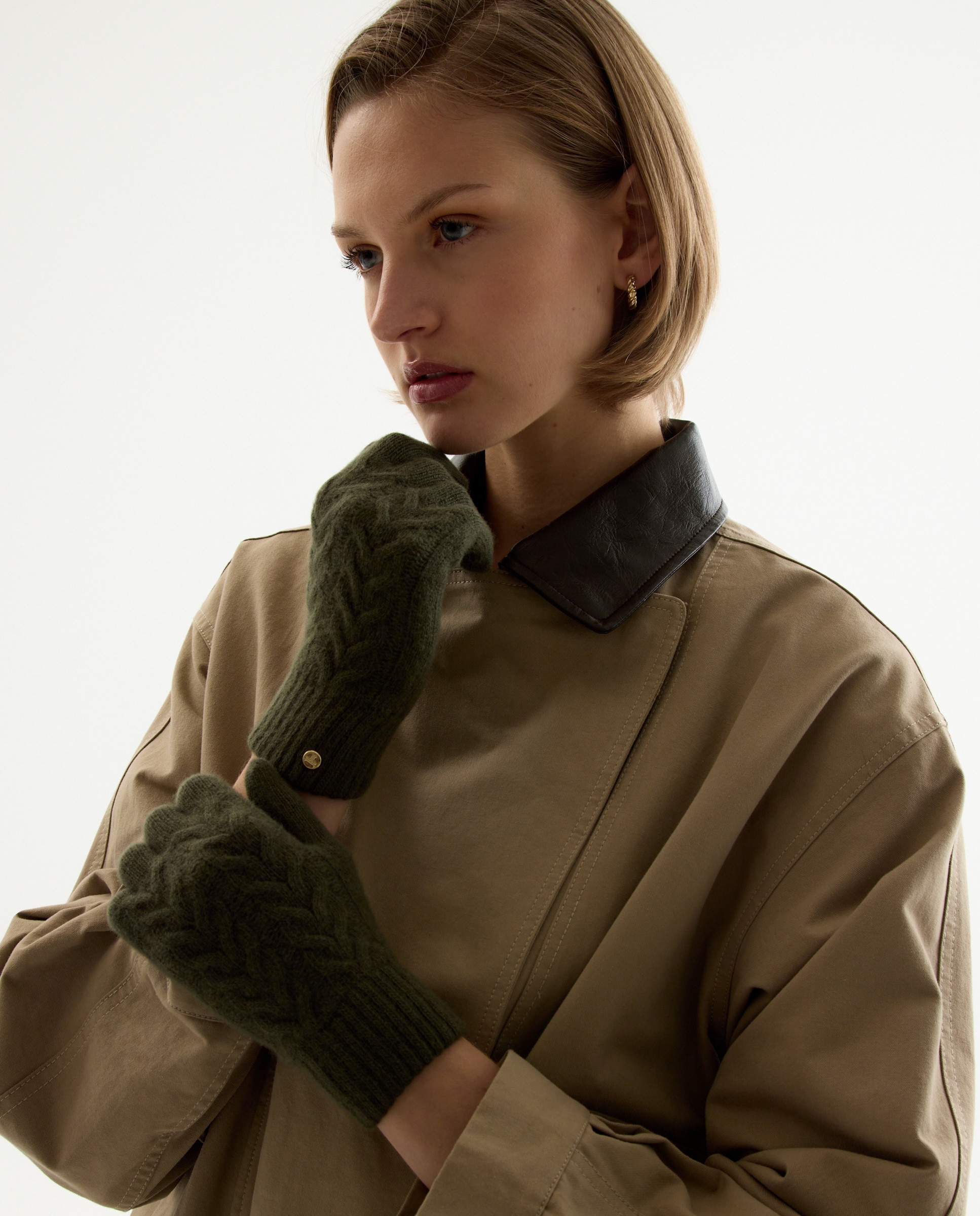 Luvas de Lã e Caxemira com Malha do Cabo 520 Caqui-3