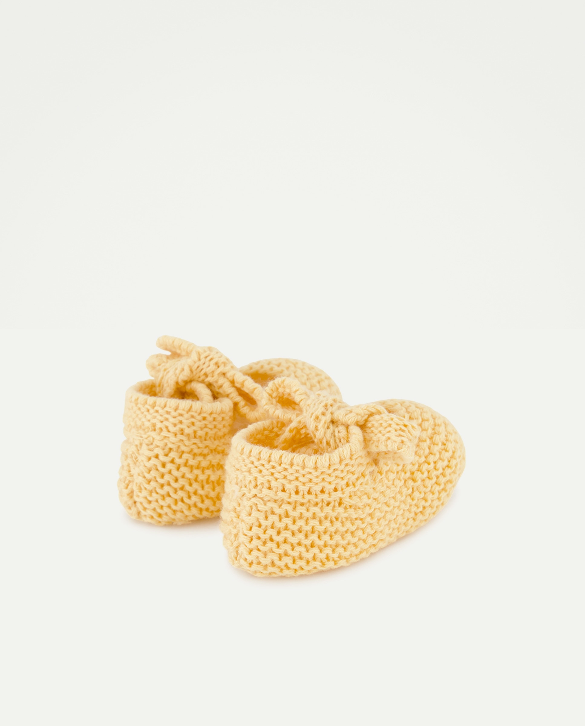 Patuco de recién nacido lazada 310 Amarillo claro-3
