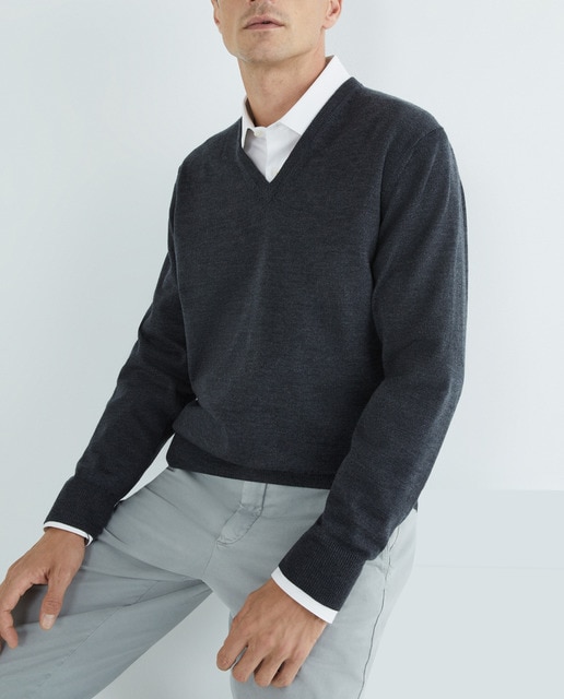 Imagen 0 de Jersey de lana 100% merino  con el cuello de pico