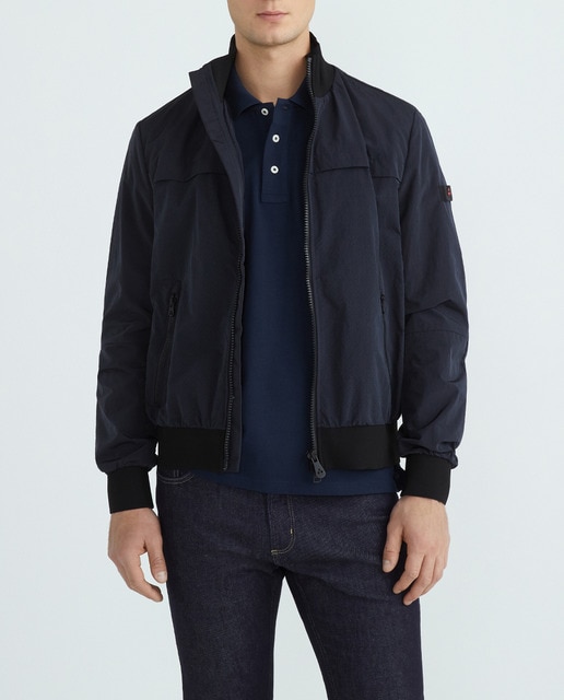 Imagen 0 de Chaqueta bomber minimal y confortable