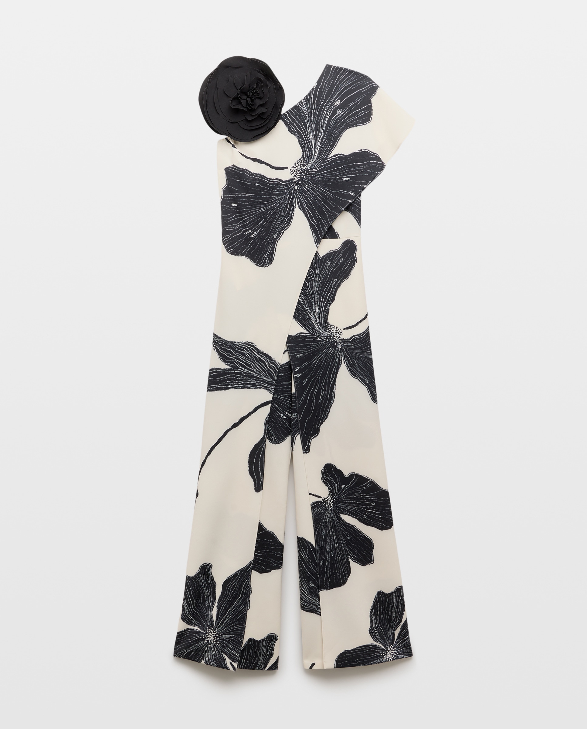 Macacão Assimétrico com Flor no Ombro Preto-4