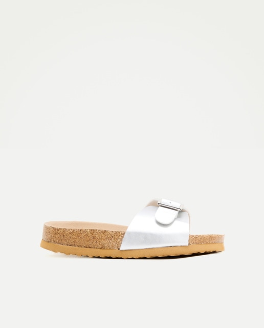 Imagem 0 de Pantufas com Fivela