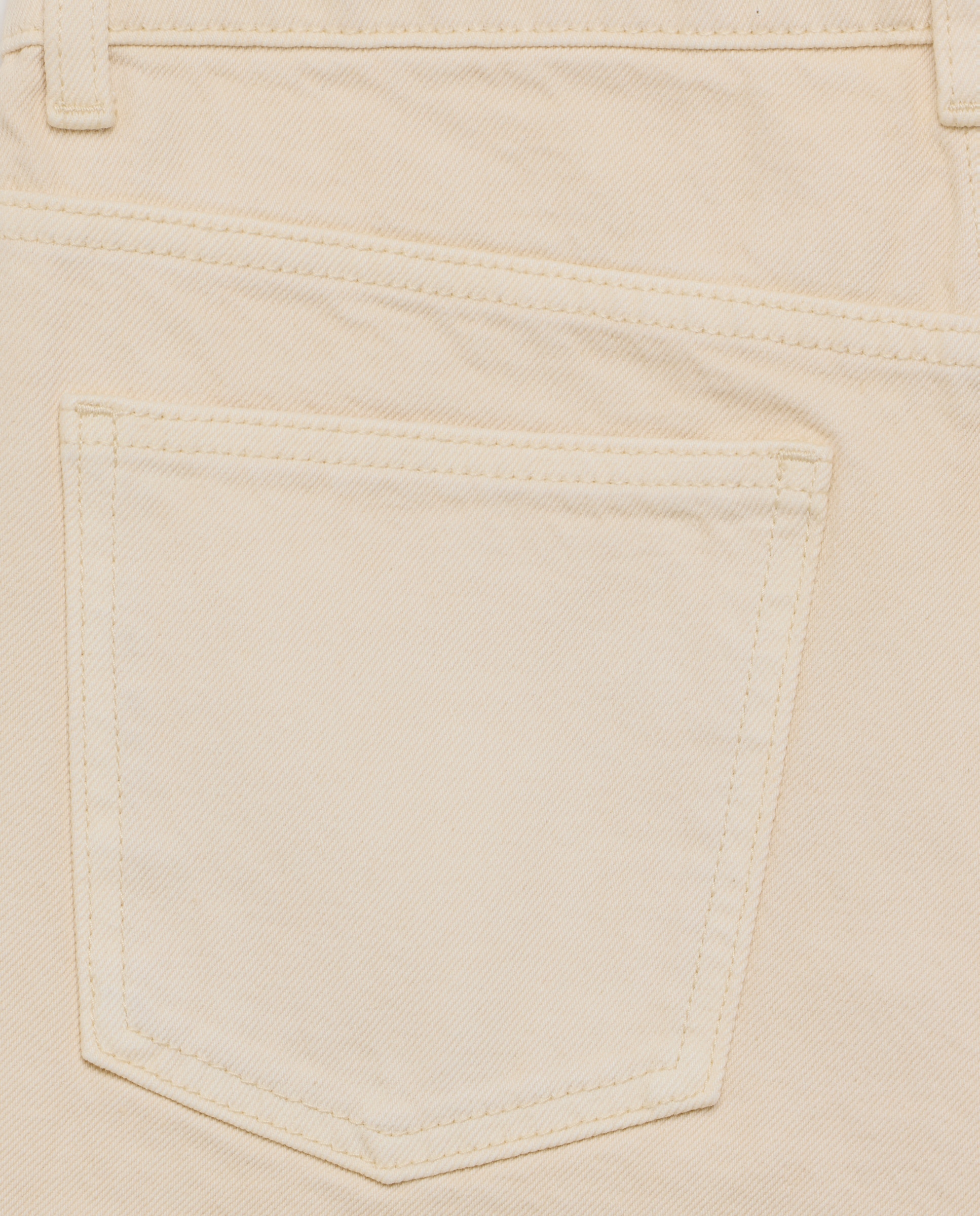 Short de mujer con pinzas 390 Oro-5