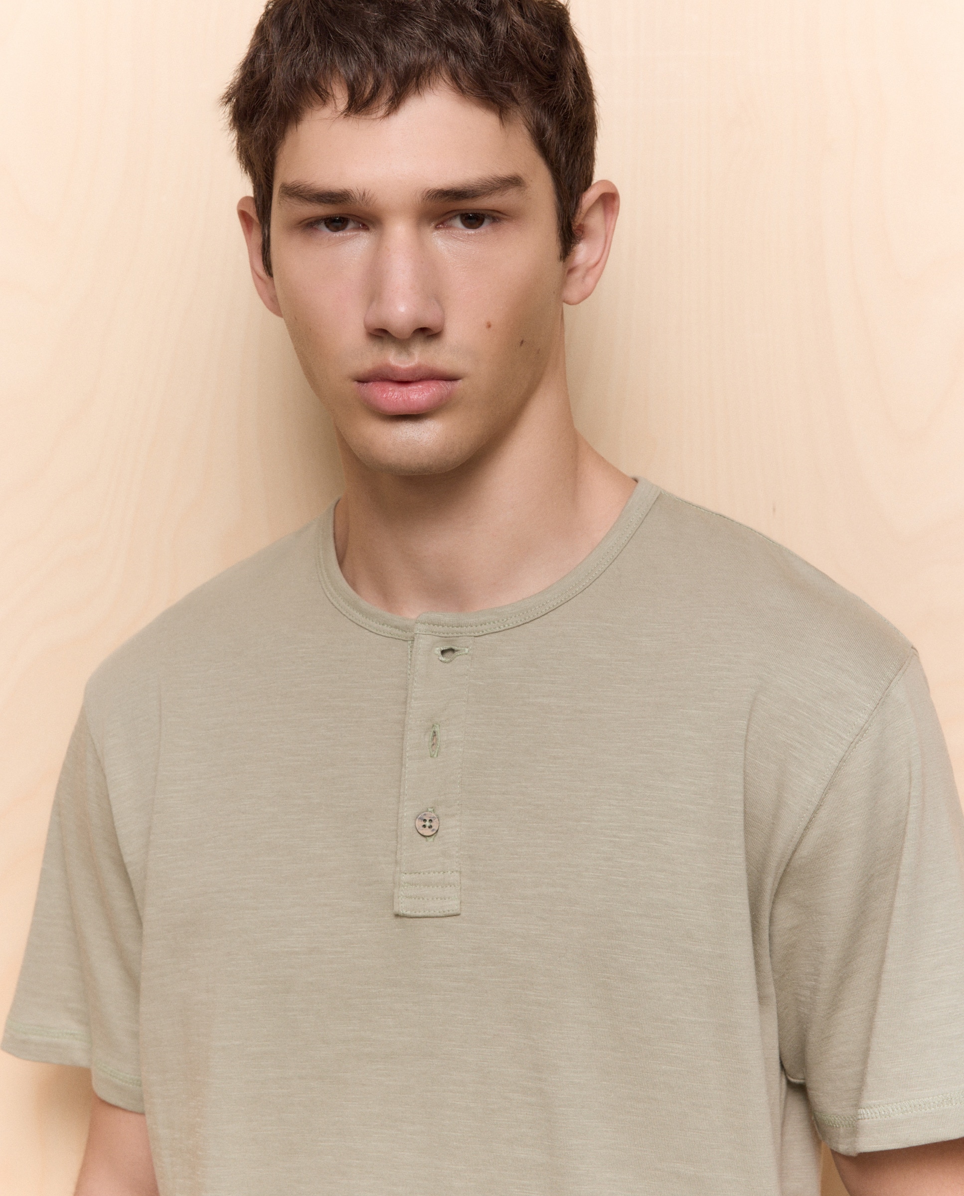 Imagem 0 de T-shirt de Manga Curta com Gola com Botões