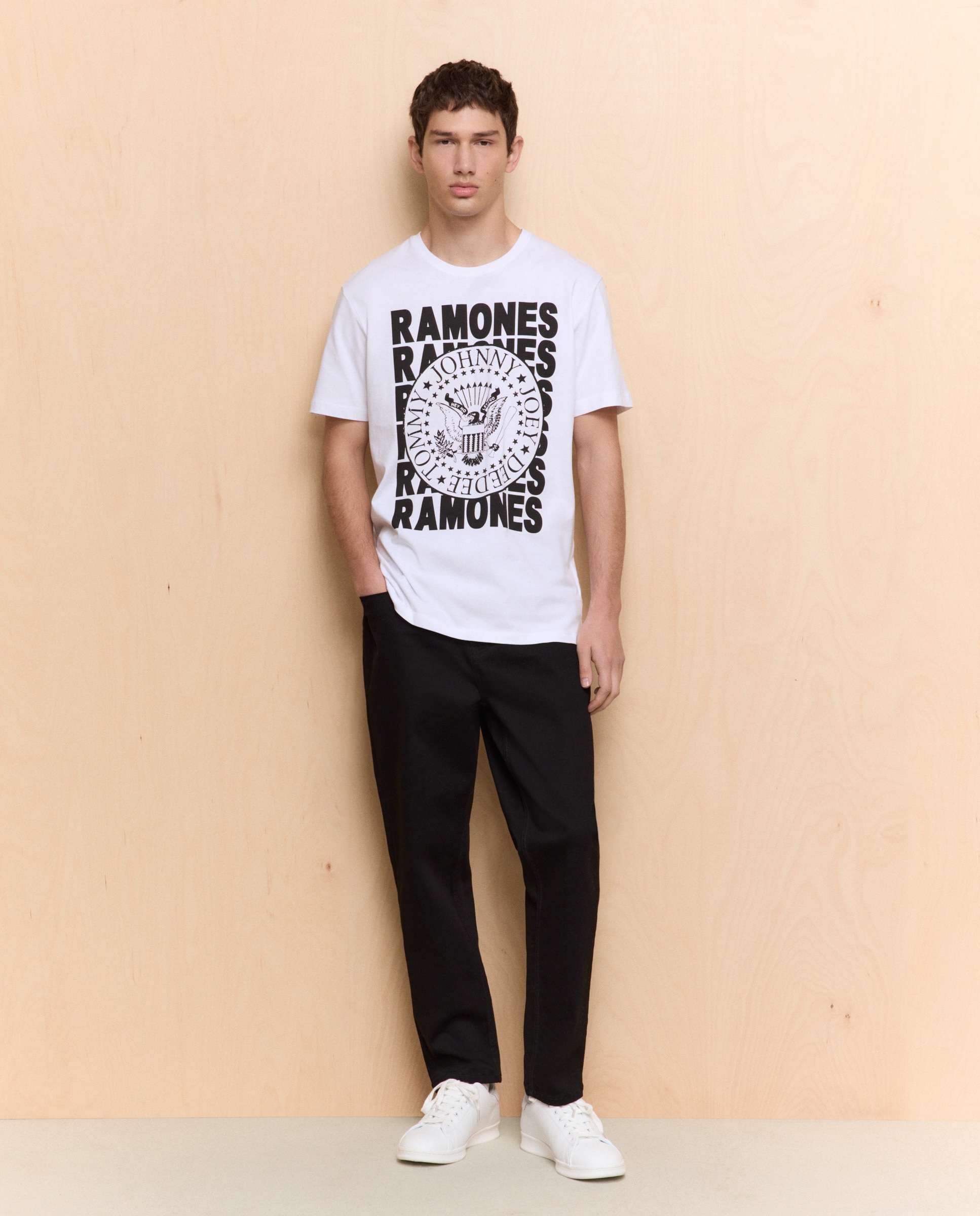 T-shirt Ramones de Manga Curta Branco-4