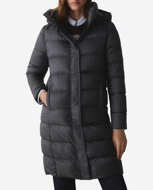 Imagen 0 de Plumífero largo con capucha de mujer