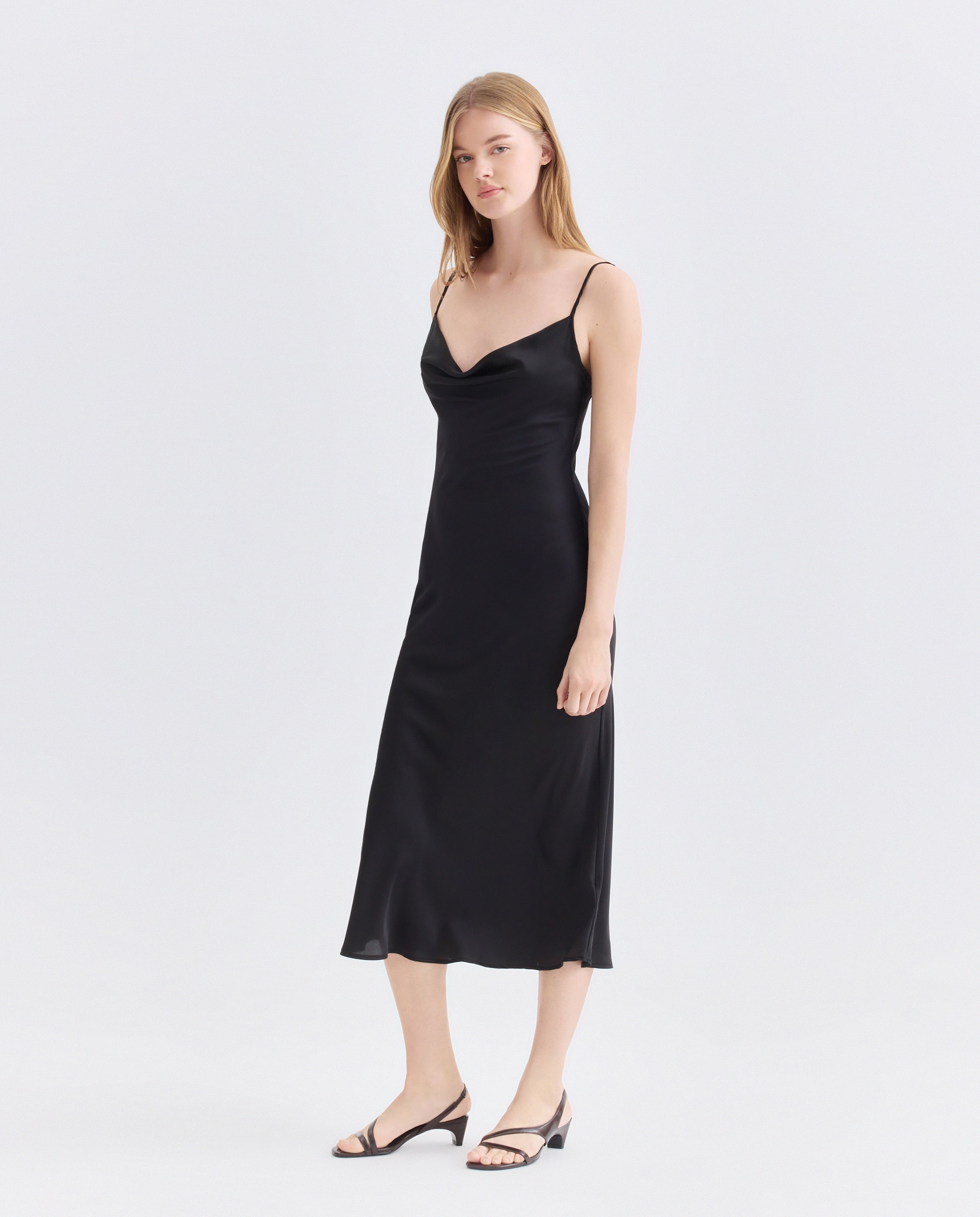 Imagem 0 de Vestido Fluido de Alças