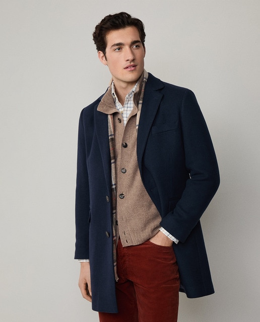 Imagem 0 de Sobretudo com Botões e Bolsos Tamanhos Grandes