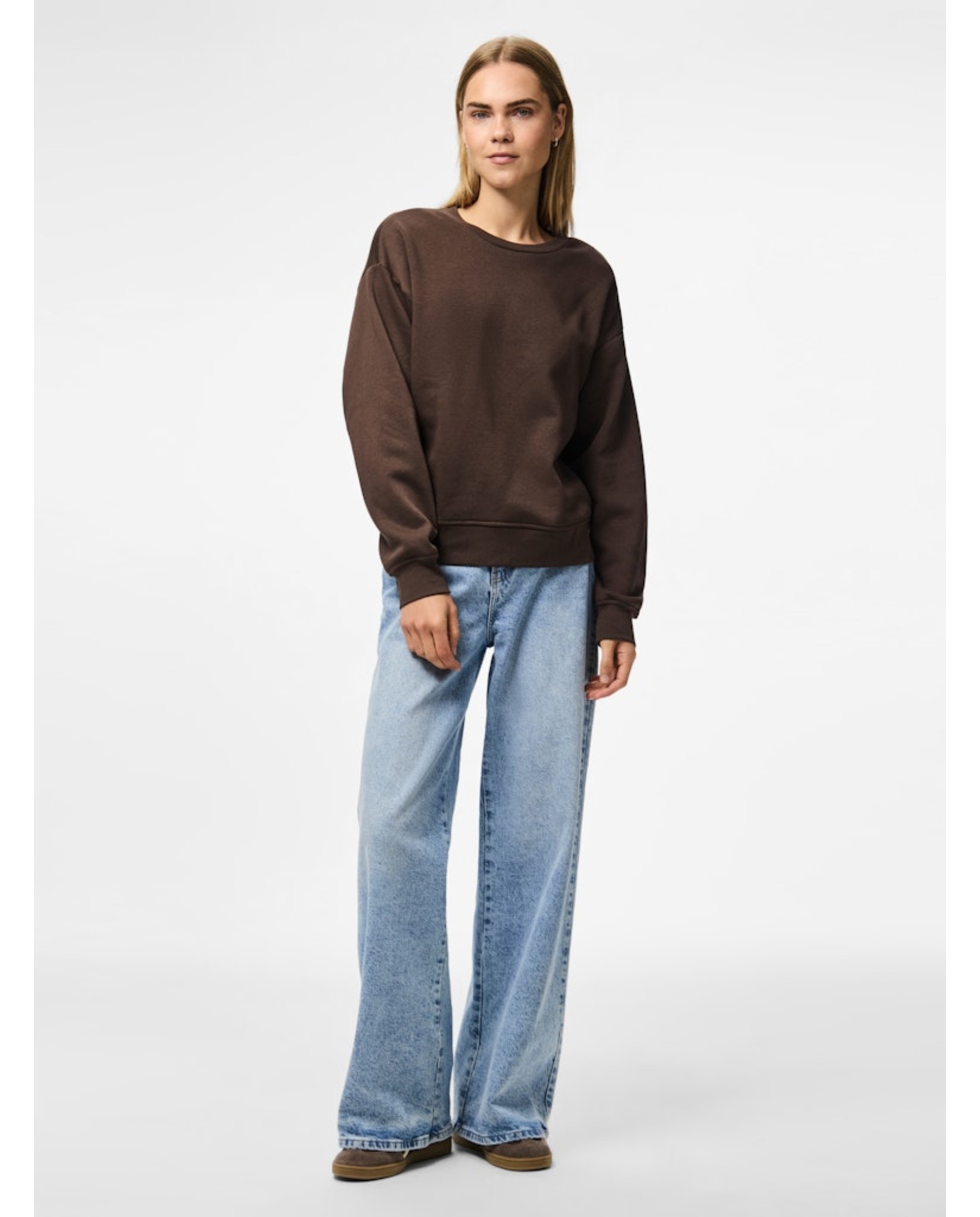 Sweatshirt Lisa com Decote Redondo Castanho-escuro-6