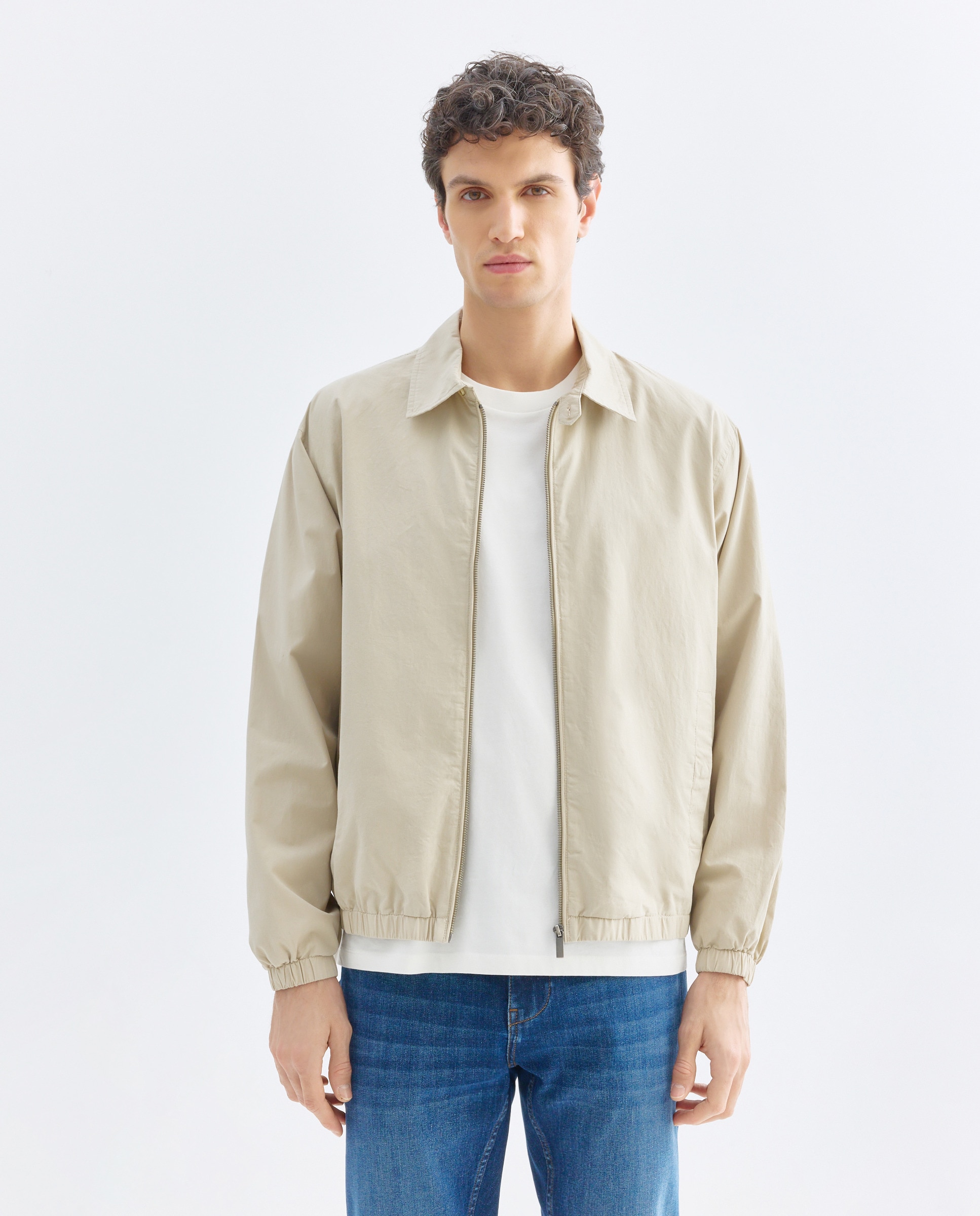 Imagen 0 de Cazadora de hombre