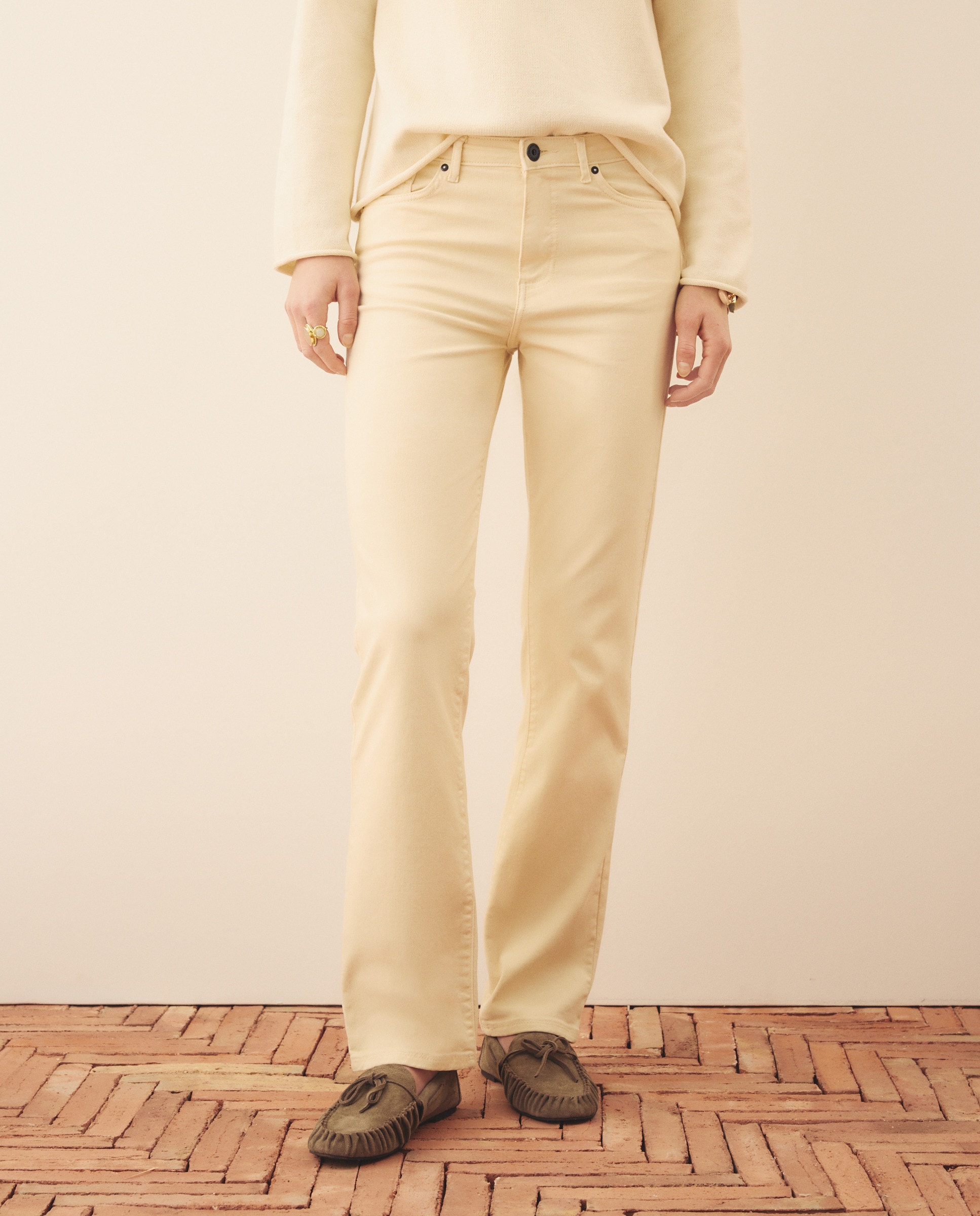 Calças regular de mulher com cinco bolsos 120 Cru-2