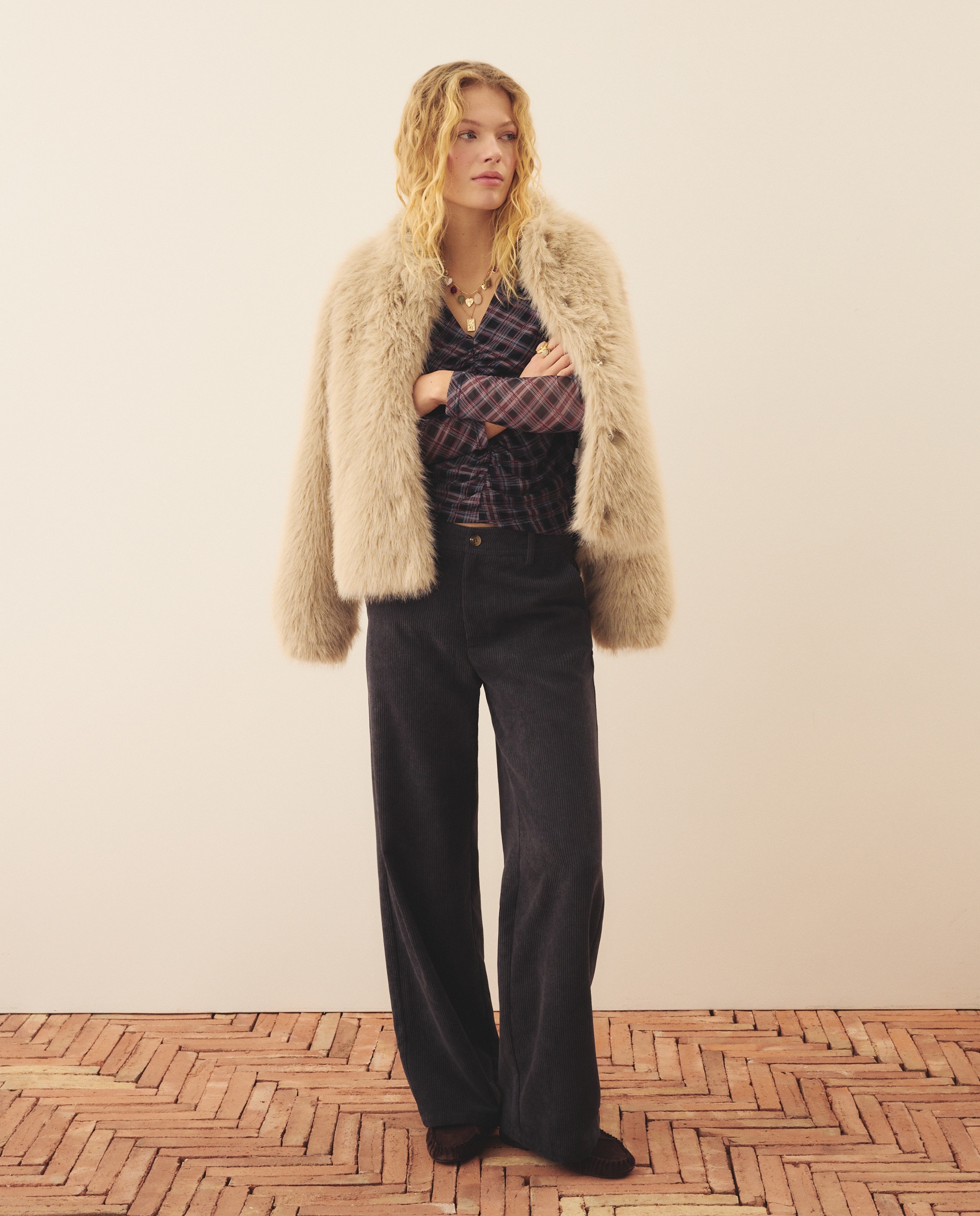 T-shirt de Tule com Franzidos Preto-2