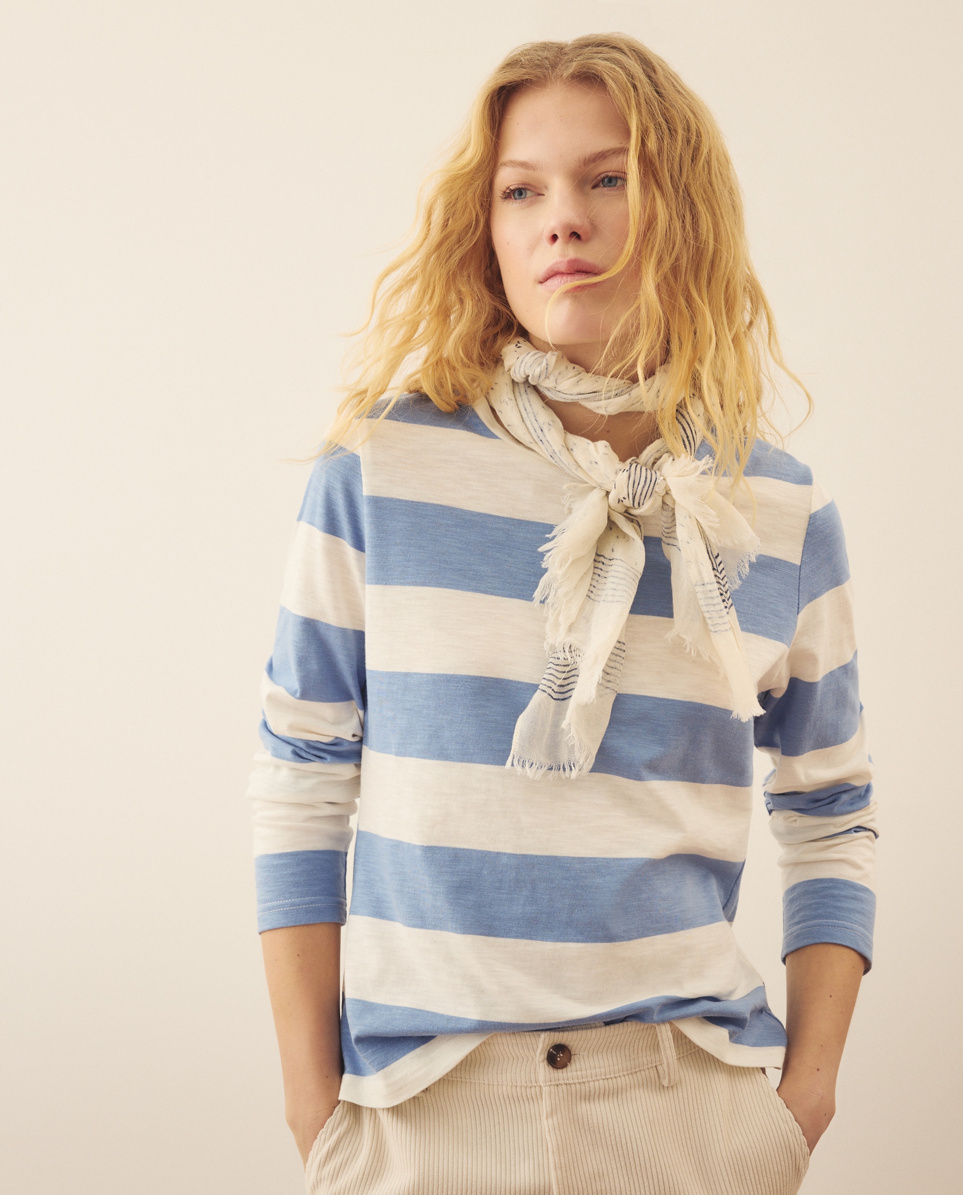 T-shirt com Risca Larga - Navy Branco-4