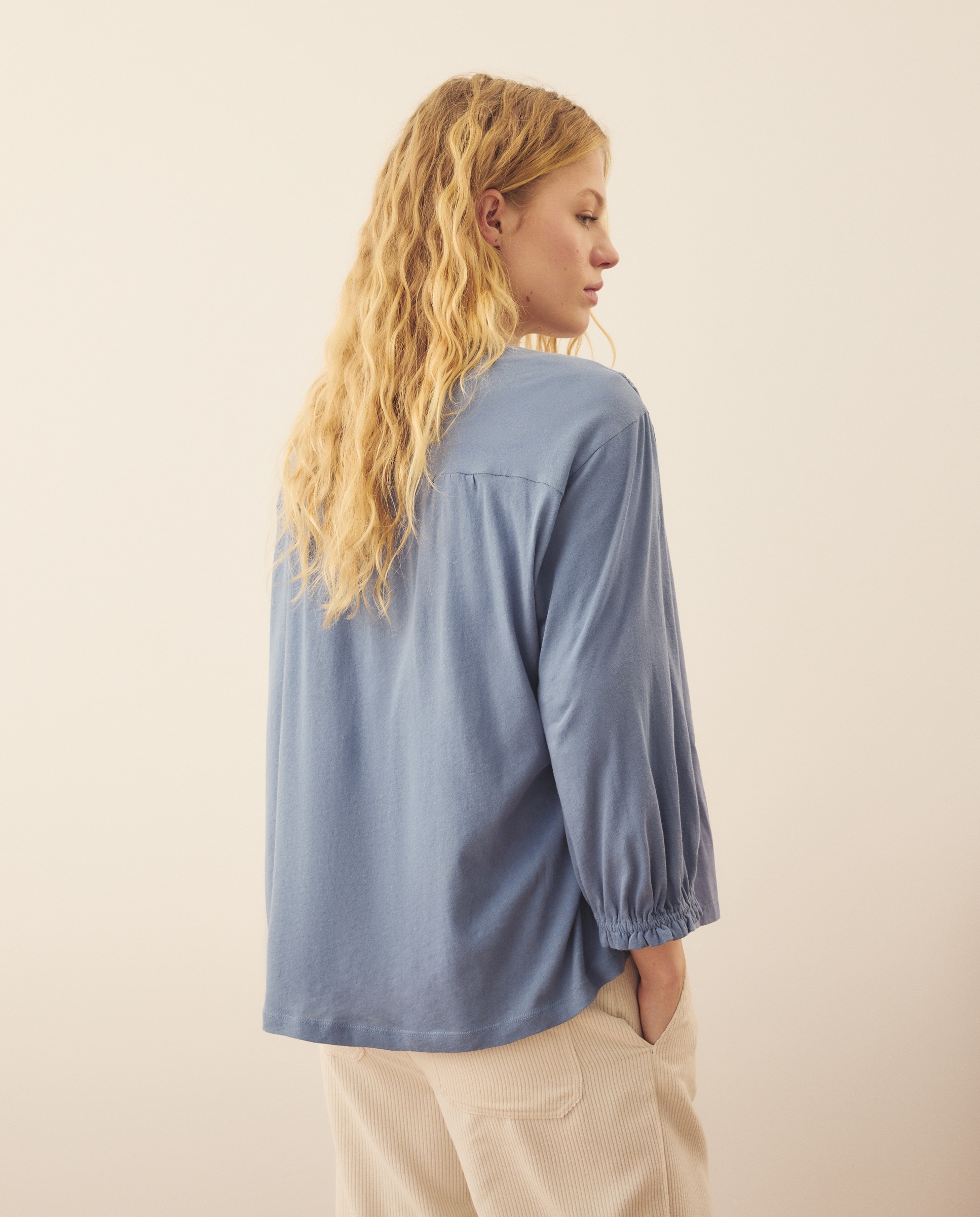 Blusa com Bordados All Over 471 Índigo-3