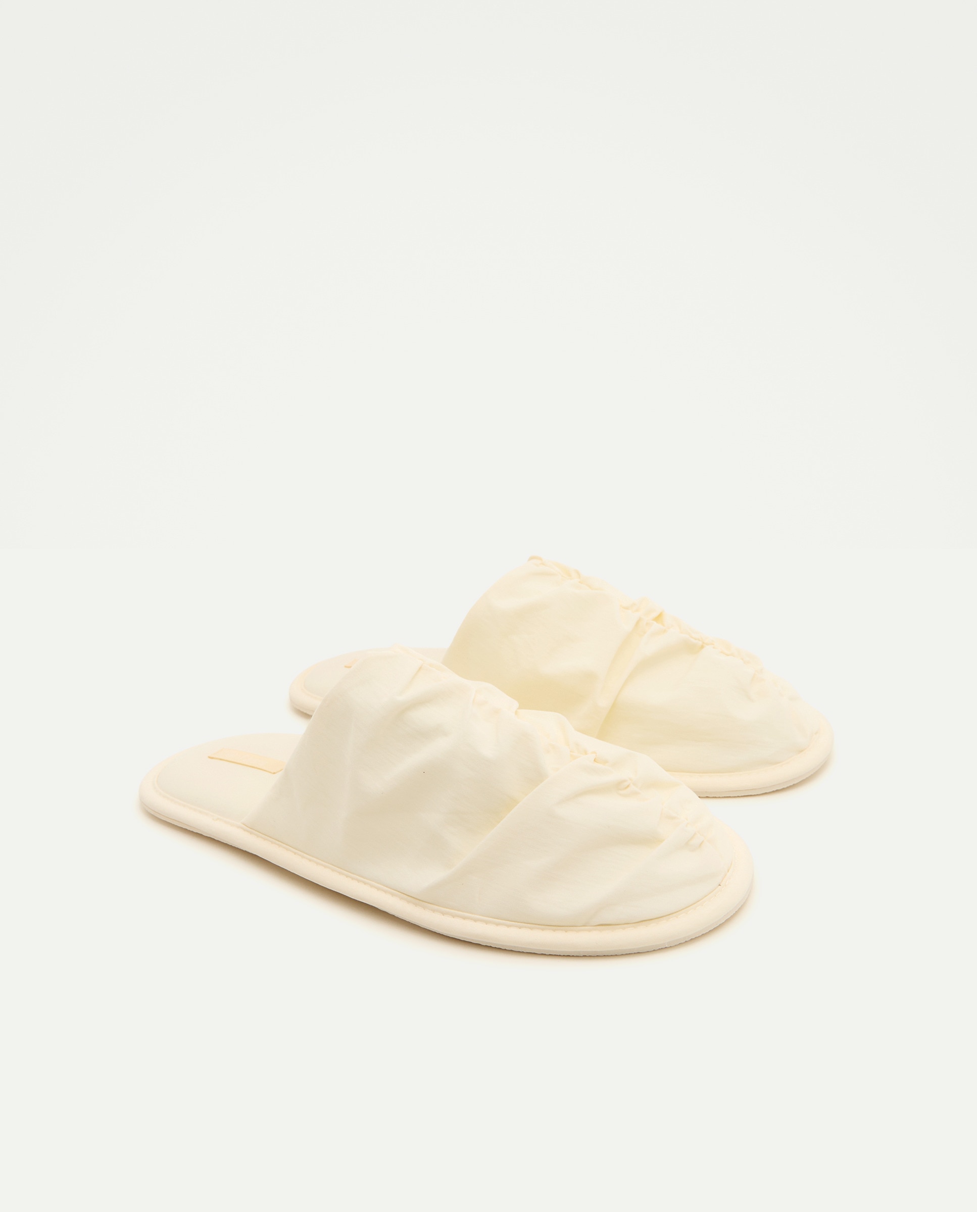 Chinelos com Franzido 120 Cru-2