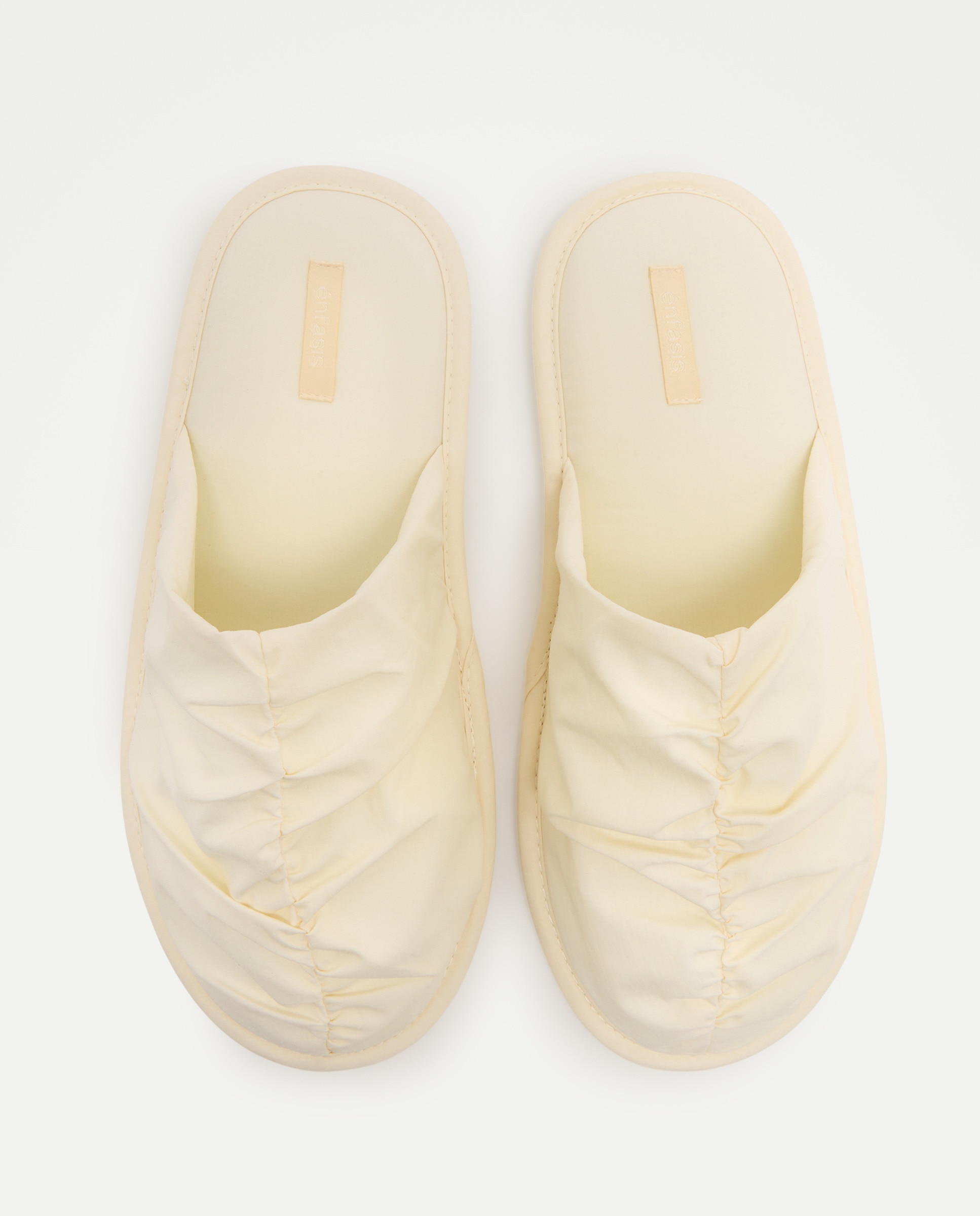 Chinelos com Franzido 120 Cru-4