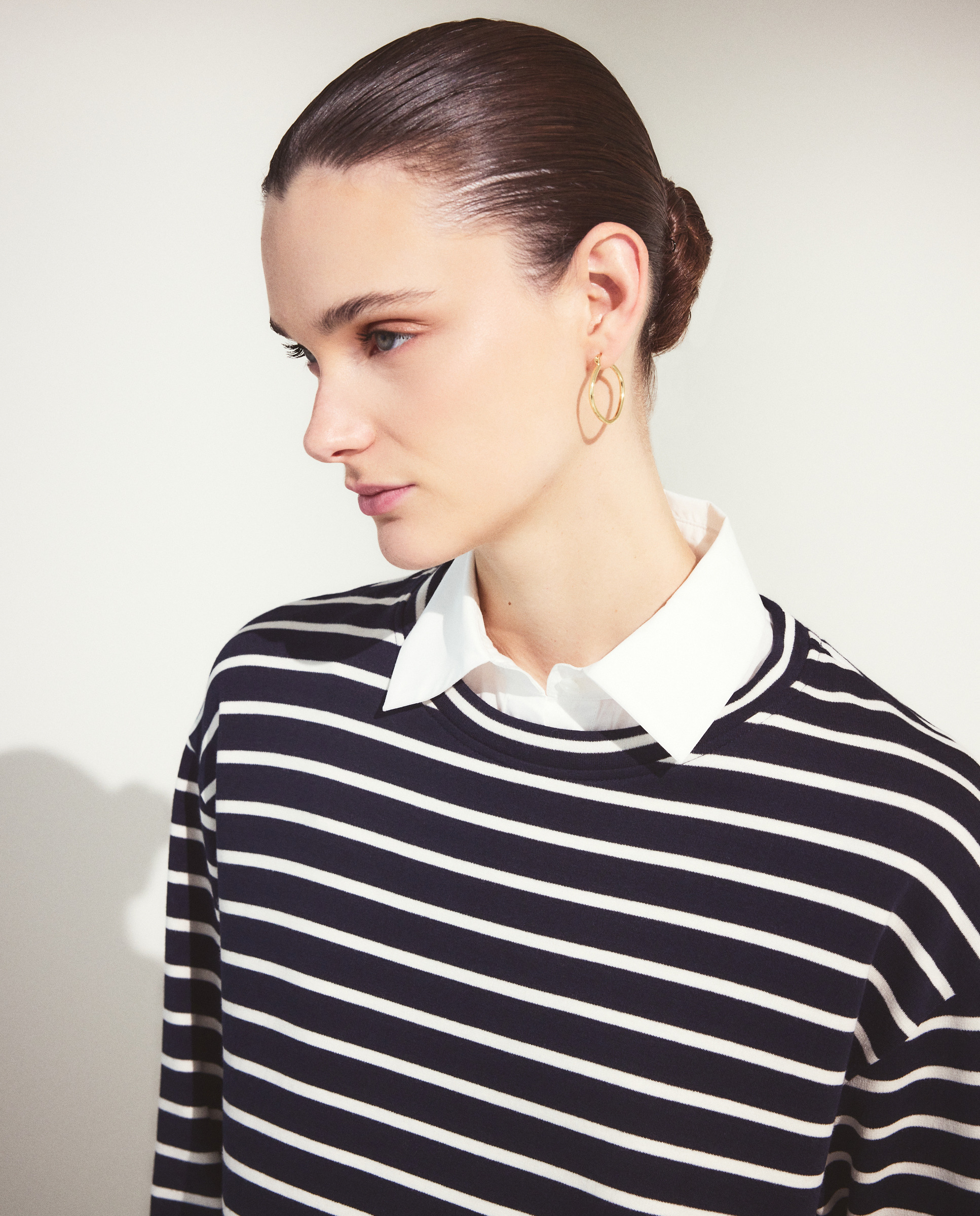 Camisa às Riscas com Aba Azul-4