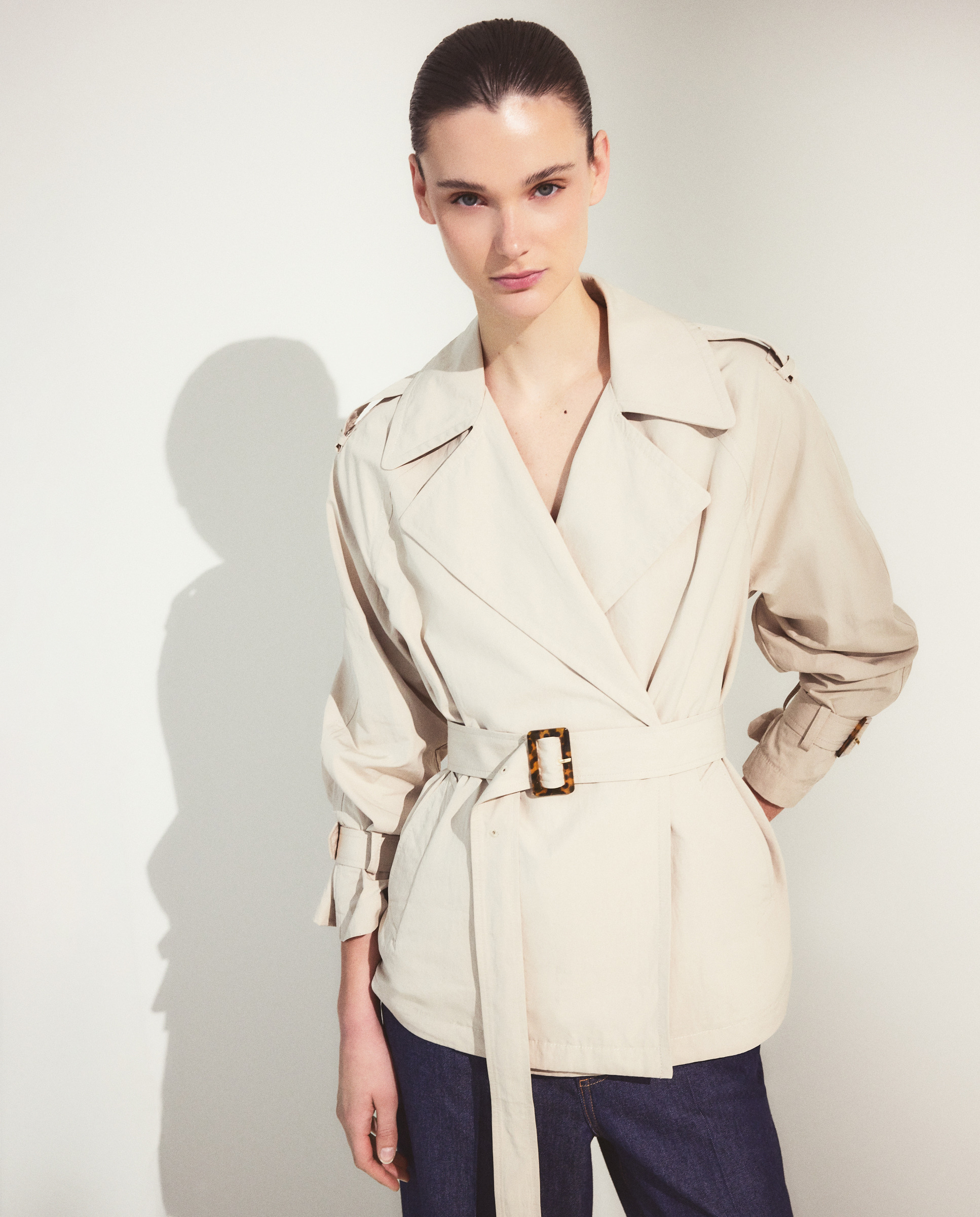 Imagem 0 de Canadiana Curta Fluída com Cinto