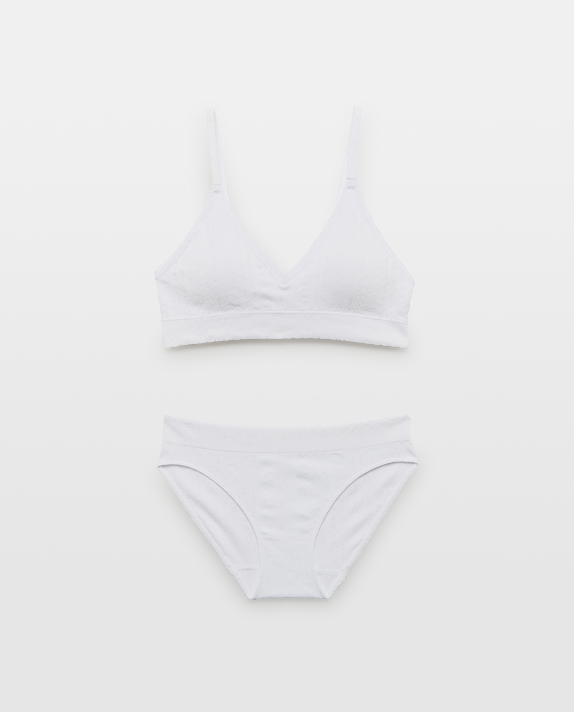 Imagem 0 de Conjunto Top de Foam+Cueca com Estrutura