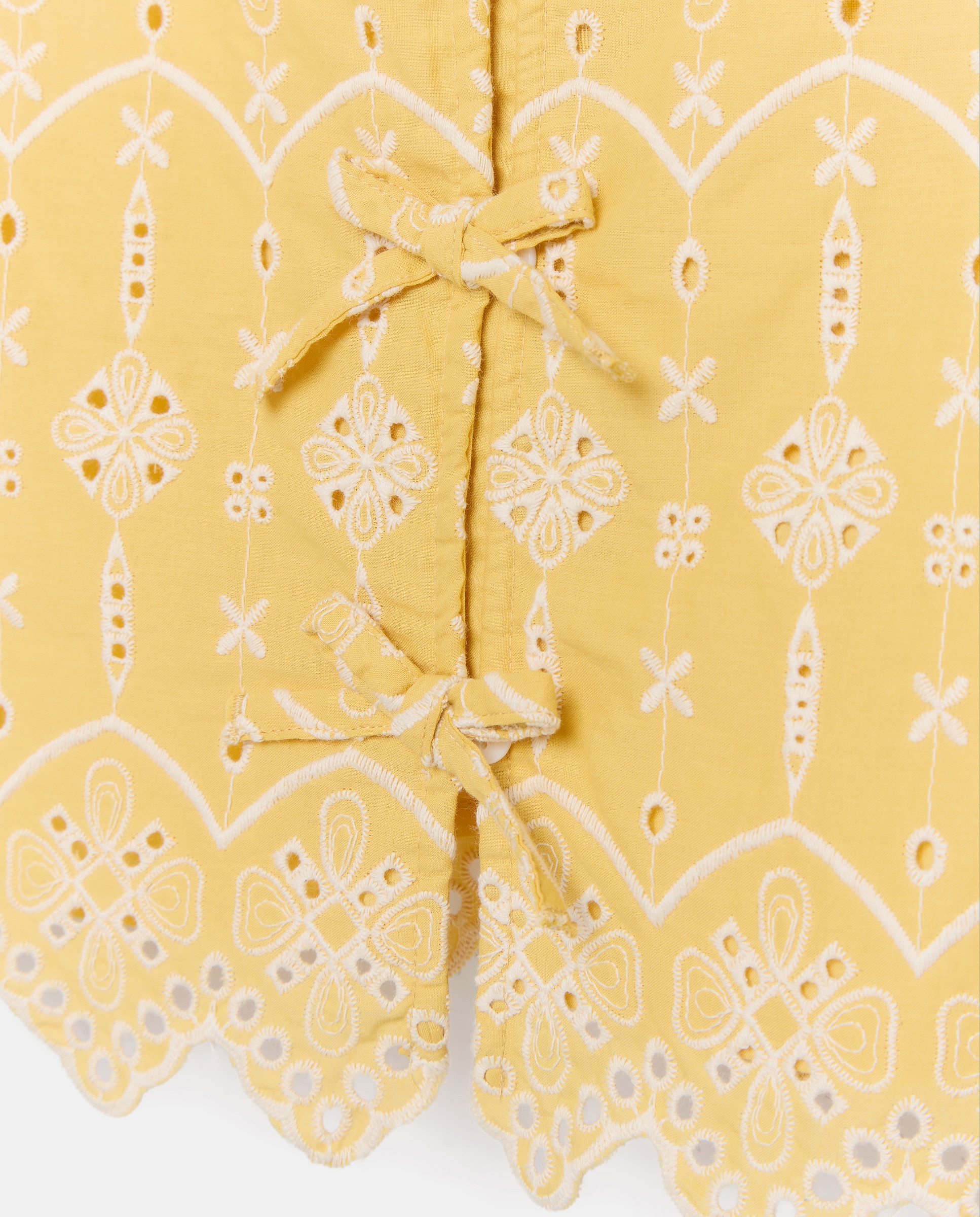 Blusa de Manga Curta em Tecido Bordado Amarelo-limão-5