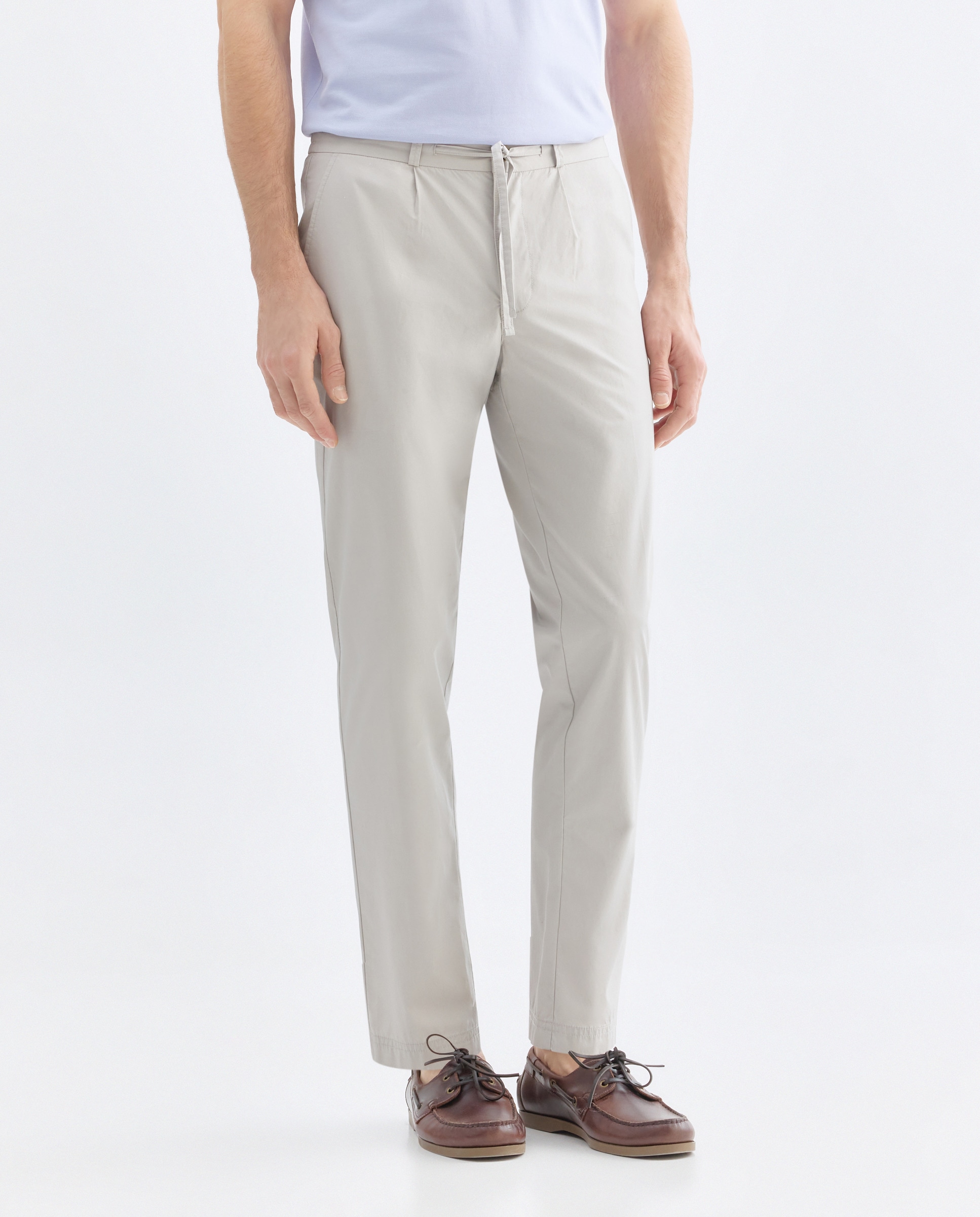 Pantalón hombre chino gomas popelín Gris claro-2