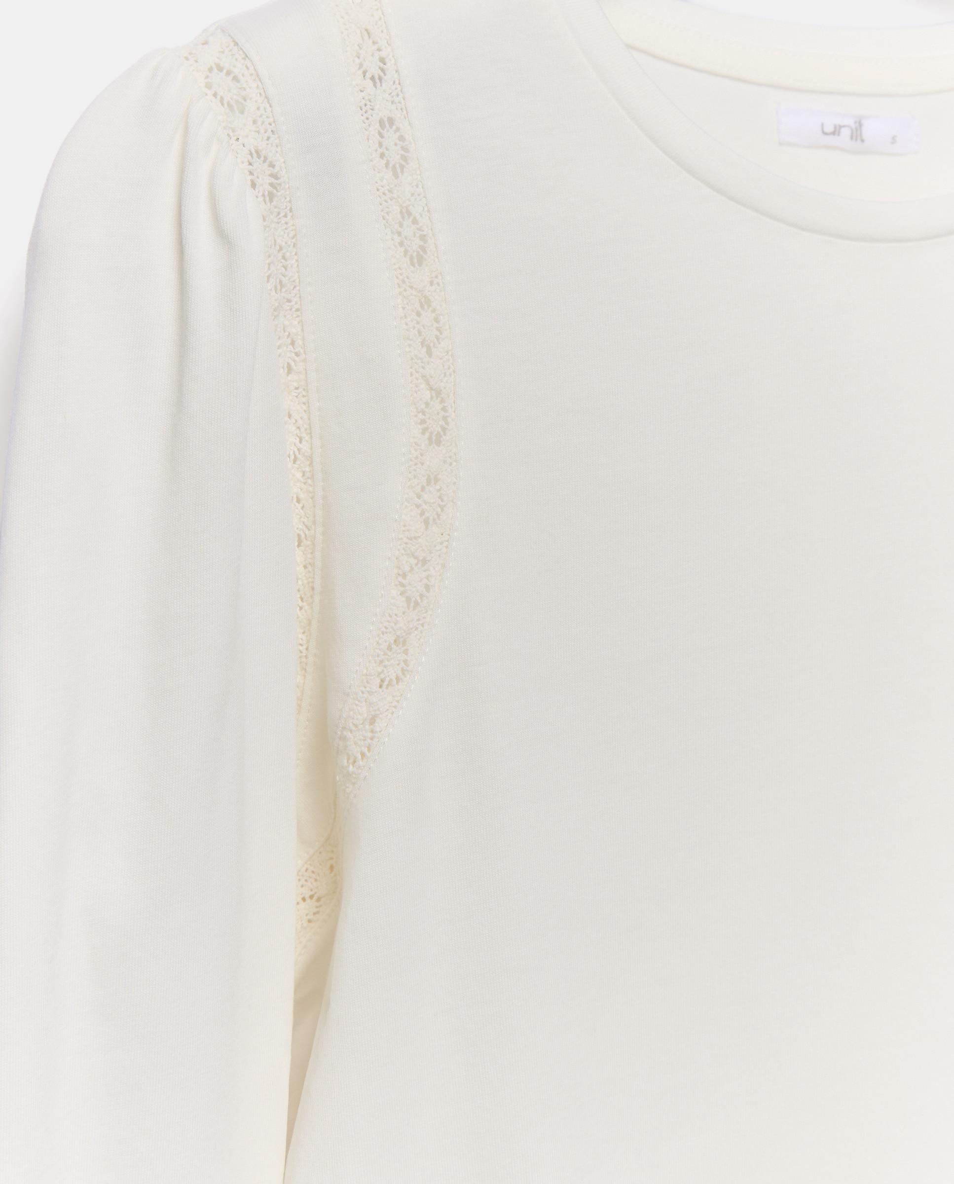 Camiseta de mujer cuello caja con detalles 120 Crudo-5
