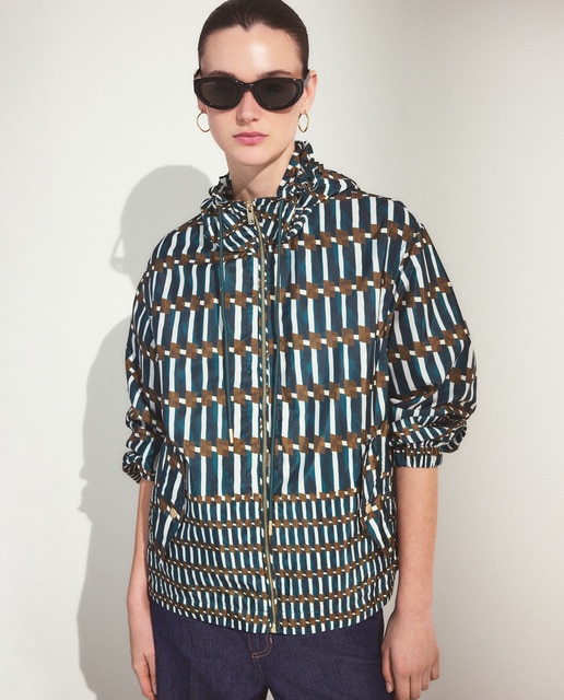 Imagem 0 de Impermeável Curto