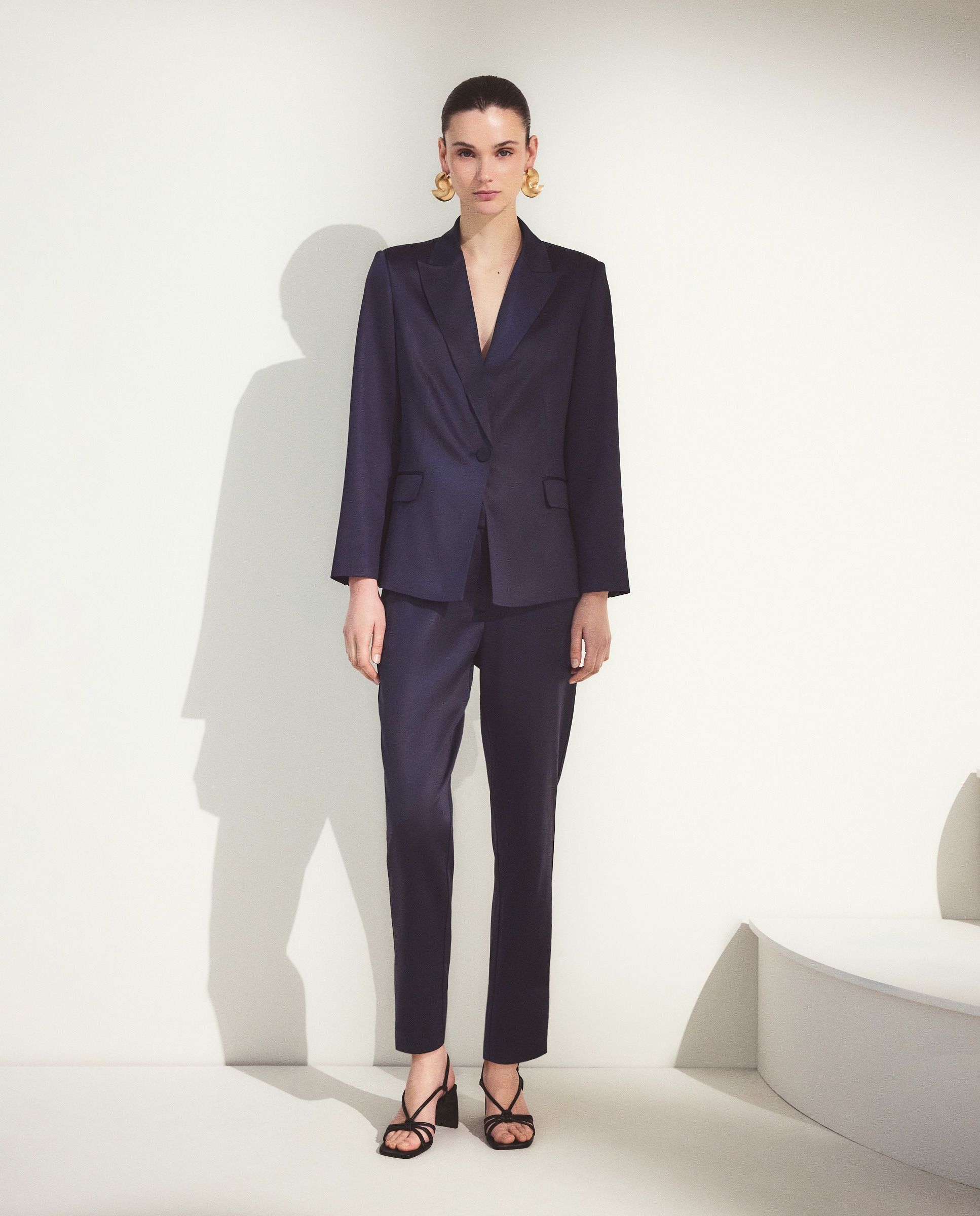 Blazer Liso Acetinado Azul-marinho-2