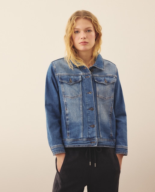 Imagen 0 de Cazadora vaquera lisa de mujer