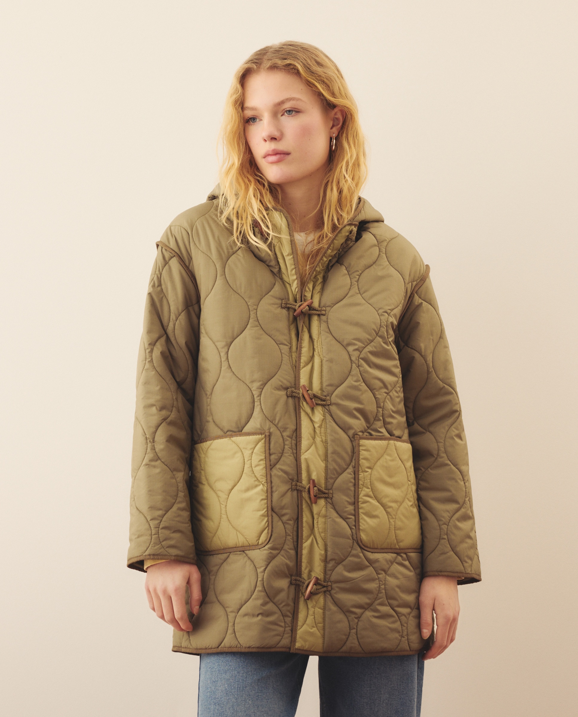 Sobretudo Acolchoado com Fecho de Alamares Verde-flúor-1