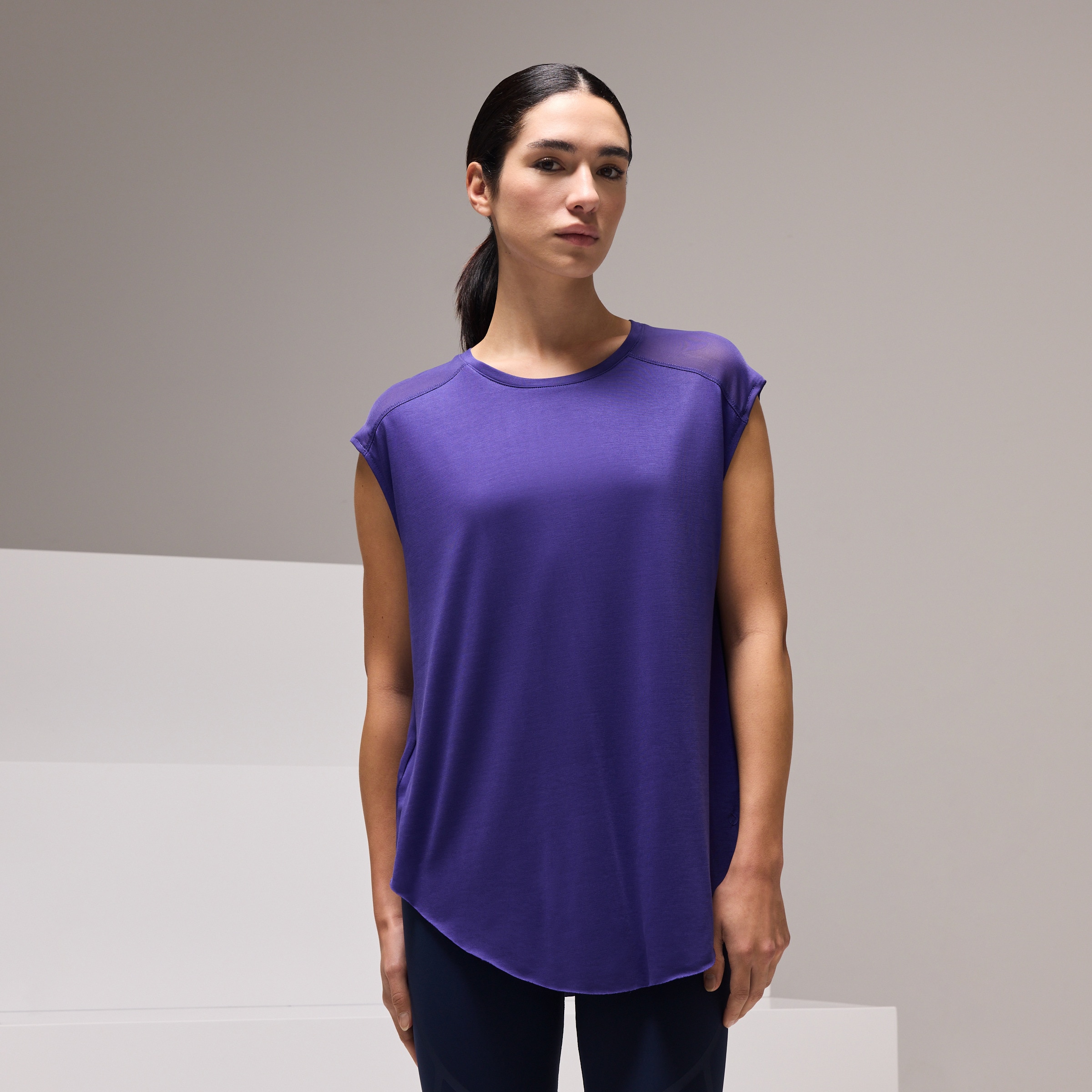 T-shirt de Training de Mulher em Modal com Mesh e Manga Curta Bordeaux-1