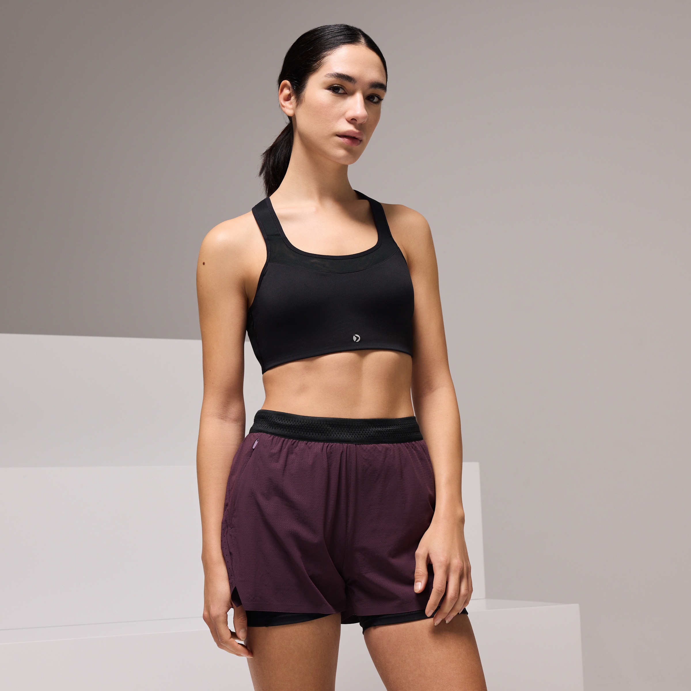 Top de Running de Alto Impacto de Mulher Preto-1