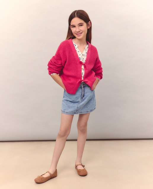 Imagem 0 de Casaco de Decote em Bico Atado com Laços