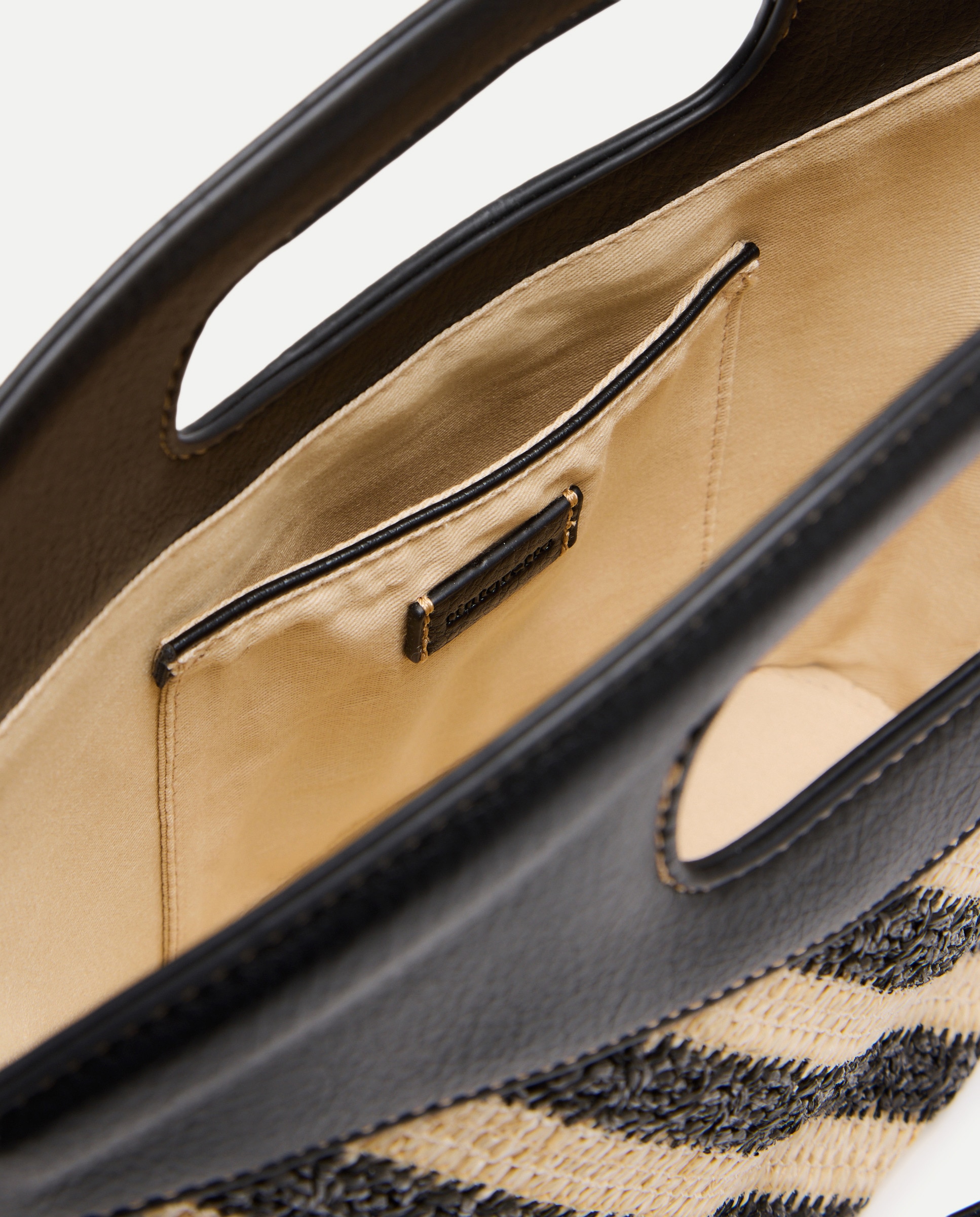 Mala Média com Efeito de Ráfia e Alça Preto-5